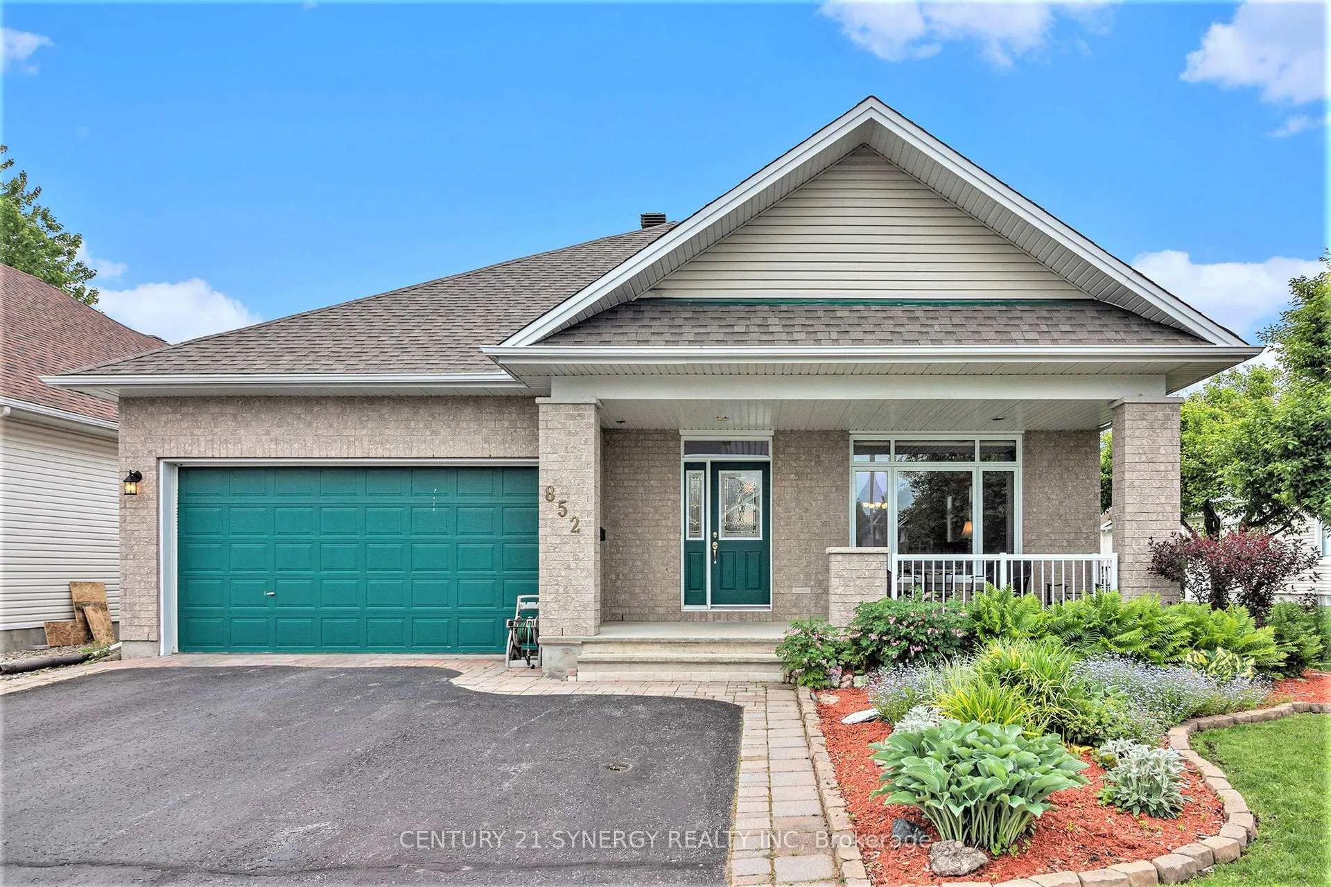 Photo 2 of 852 Swallowtail Crescent, Ottawa, Notting Hill/Summerside — HOMEH