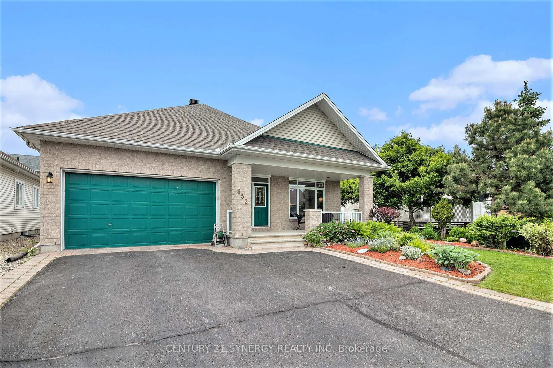 Photo 4 of 852 Swallowtail Crescent, Ottawa, Notting Hill/Summerside — HOMEH