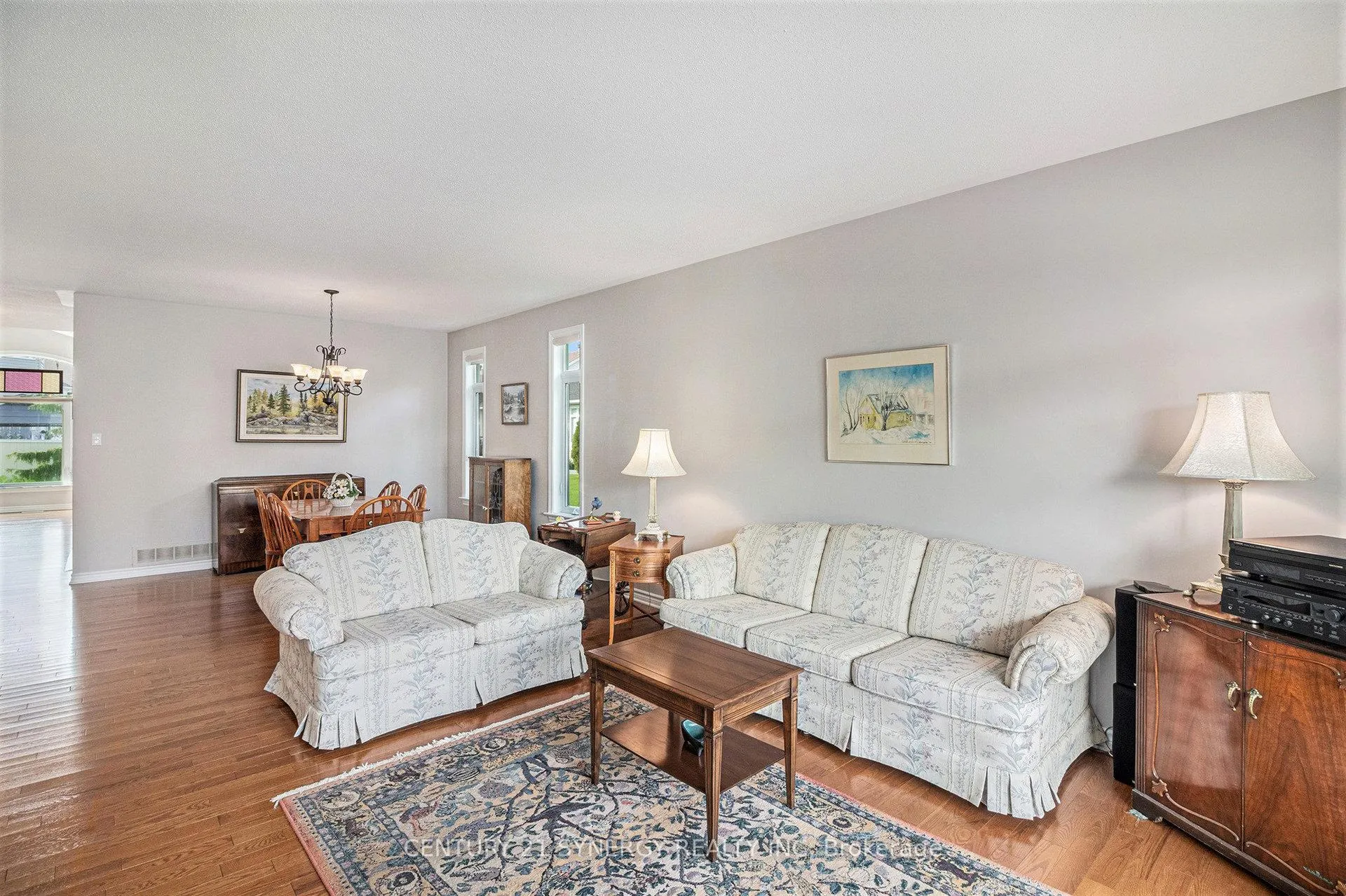 Photo 9 of 852 Swallowtail Crescent, Ottawa, Notting Hill/Summerside — HOMEH