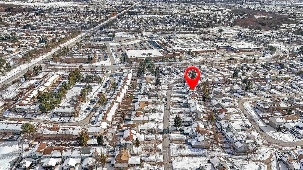 Photo 17 of 45 Fanshawe Drive, Brampton, Heart Lake West — HOMEH