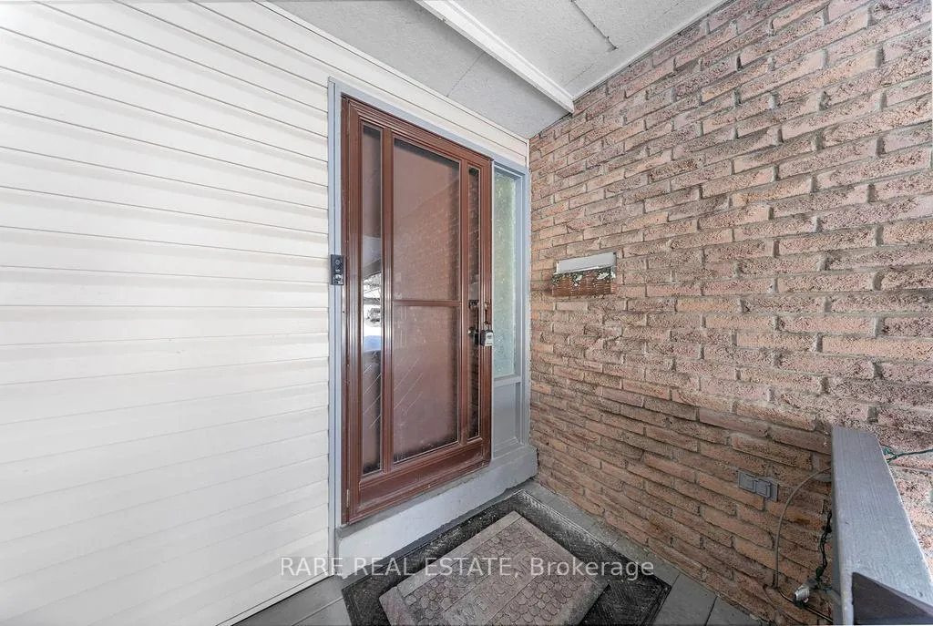 Photo 41 of 45 Fanshawe Drive, Brampton, Heart Lake West — HOMEH