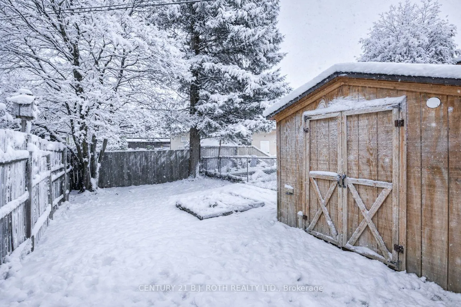 Photo 16 of 63 Davidson Street, Barrie, Wellington — HOMEH