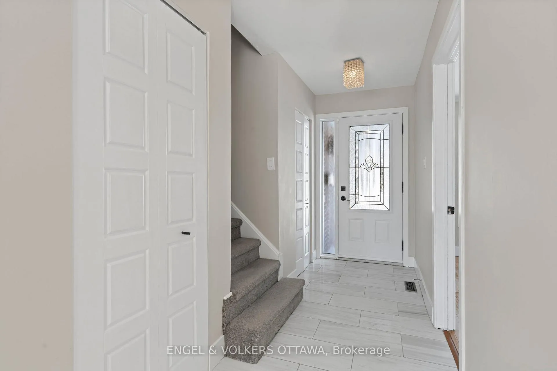 Photo 3 of 6346 Beausejour Drive, Ottawa, Chateauneuf — HOMEH