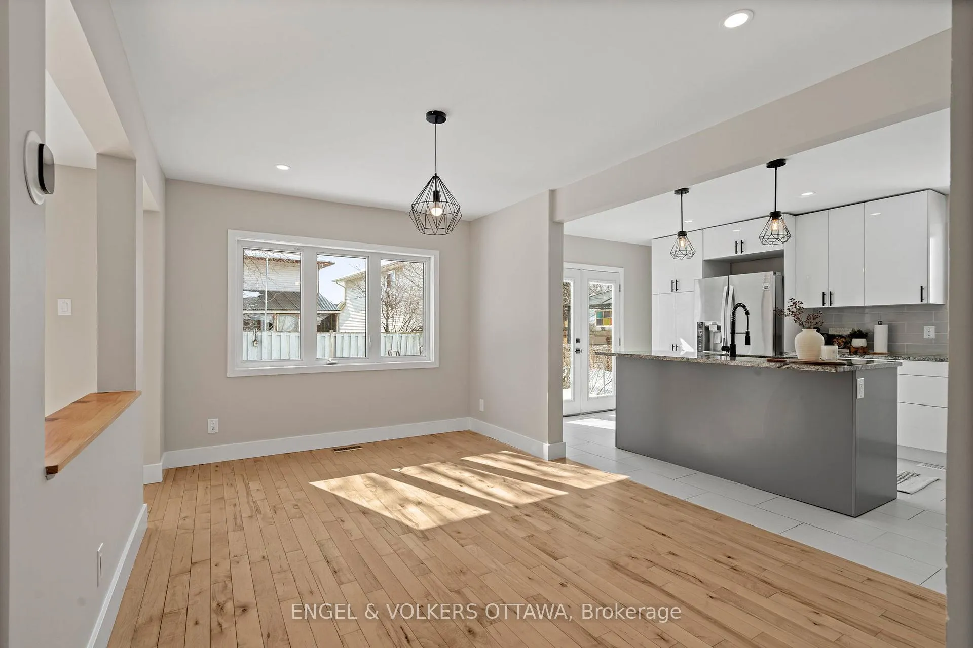 Photo 6 of 6346 Beausejour Drive, Ottawa, Chateauneuf — HOMEH