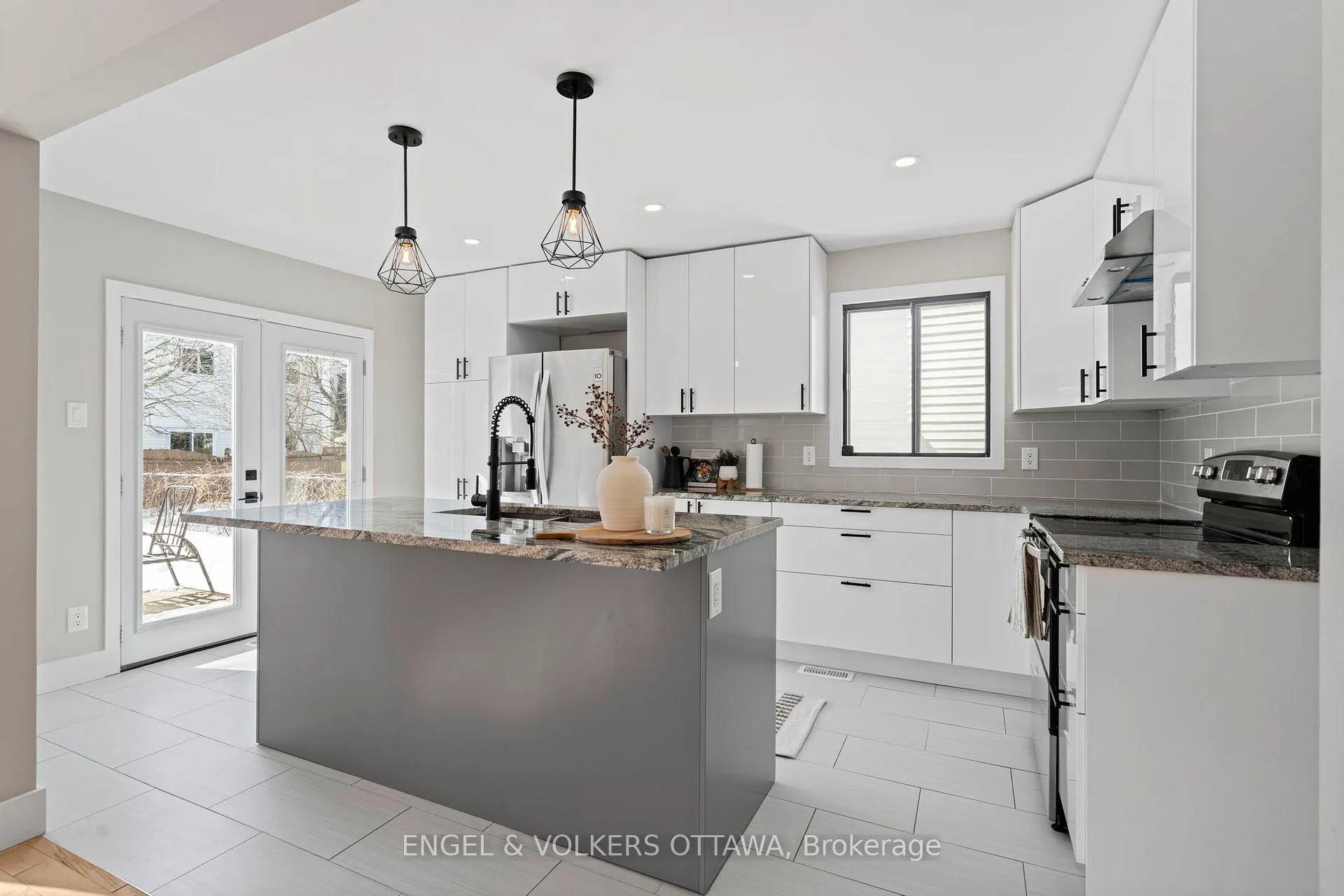 Photo 10 of 6346 Beausejour Drive, Ottawa, Chateauneuf — HOMEH