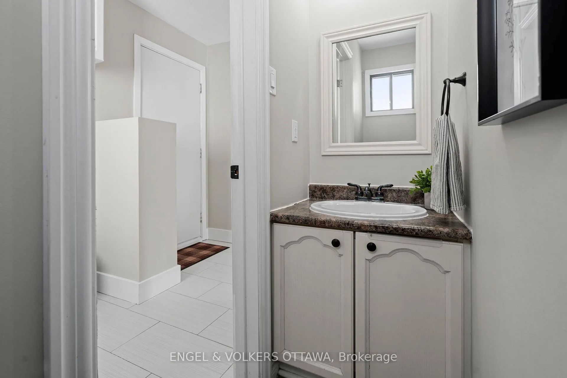 Photo 18 of 6346 Beausejour Drive, Ottawa, Chateauneuf — HOMEH