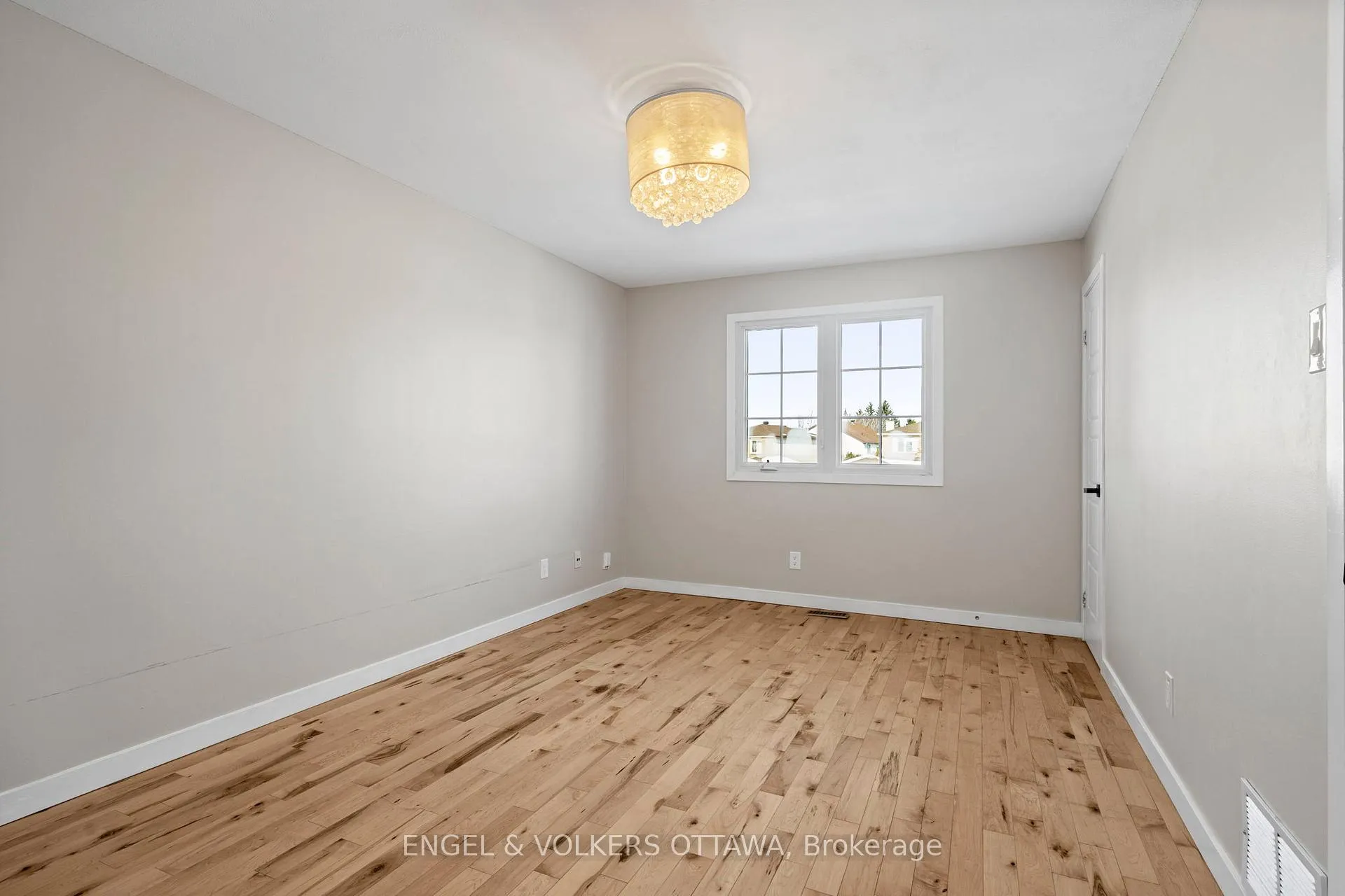 Photo 20 of 6346 Beausejour Drive, Ottawa, Chateauneuf — HOMEH