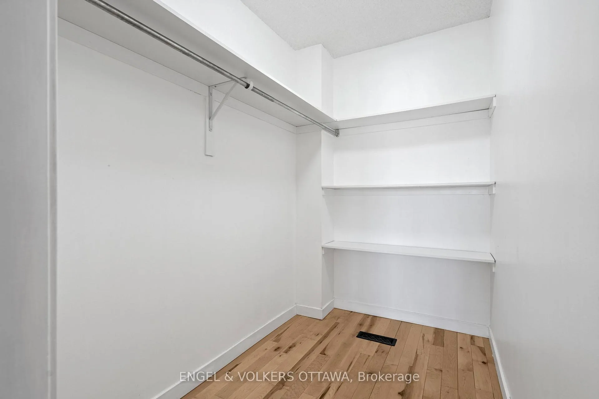 Photo 23 of 6346 Beausejour Drive, Ottawa, Chateauneuf — HOMEH