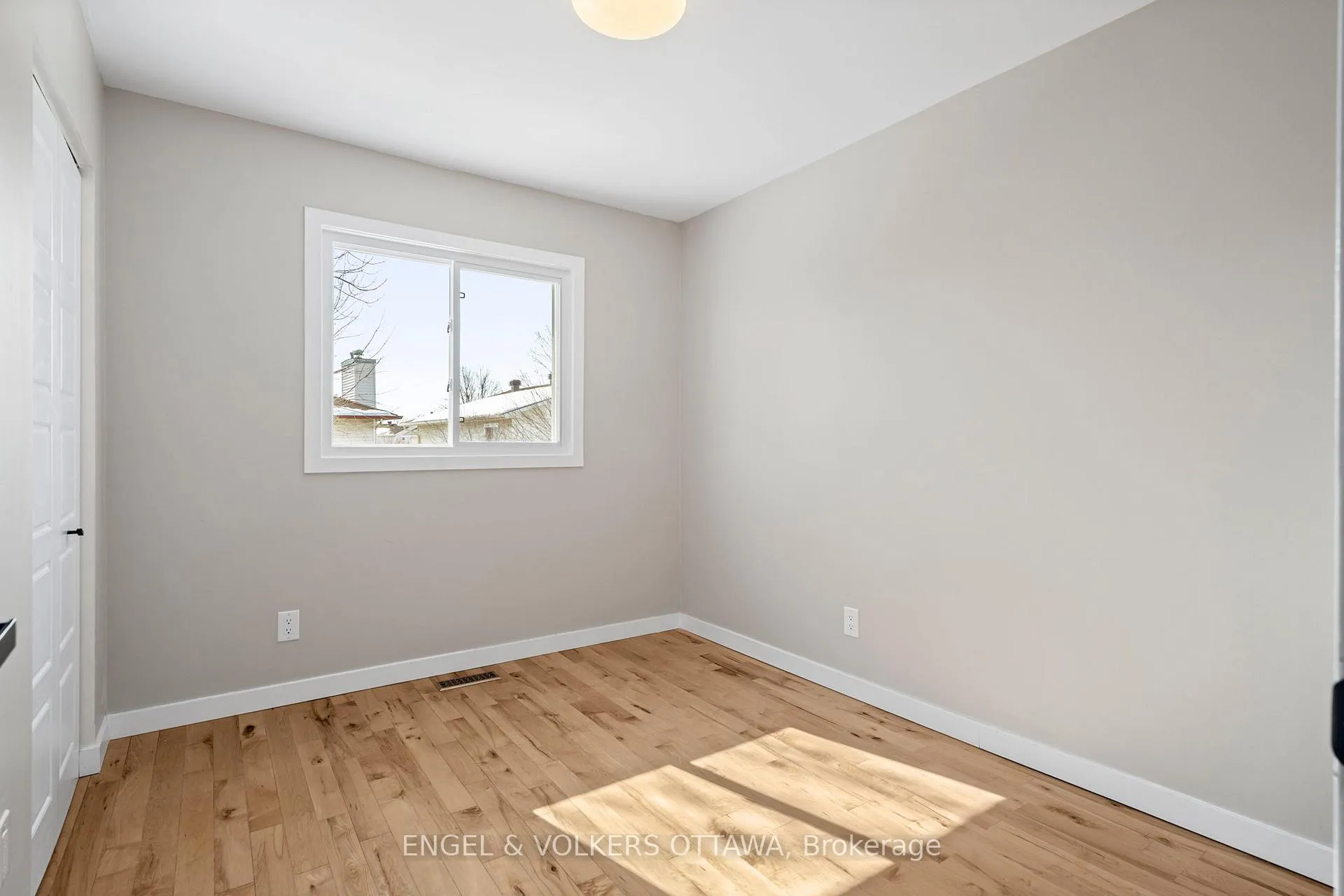 Photo 25 of 6346 Beausejour Drive, Ottawa, Chateauneuf — HOMEH