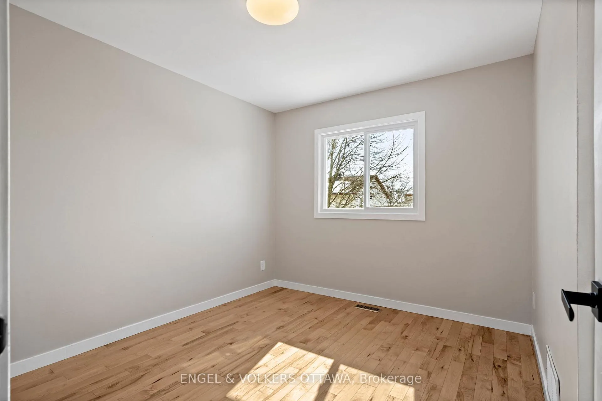 Photo 26 of 6346 Beausejour Drive, Ottawa, Chateauneuf — HOMEH