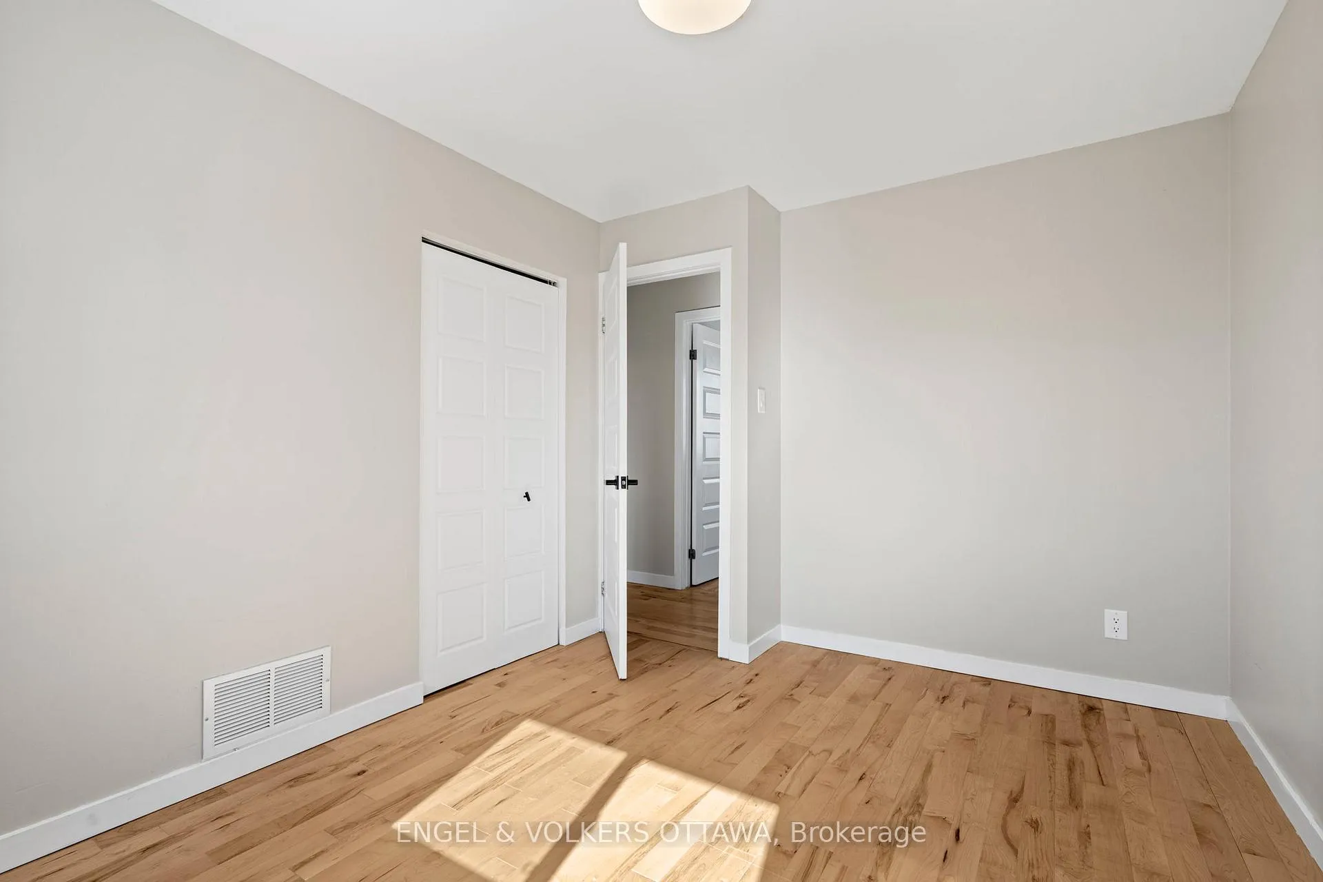 Photo 27 of 6346 Beausejour Drive, Ottawa, Chateauneuf — HOMEH