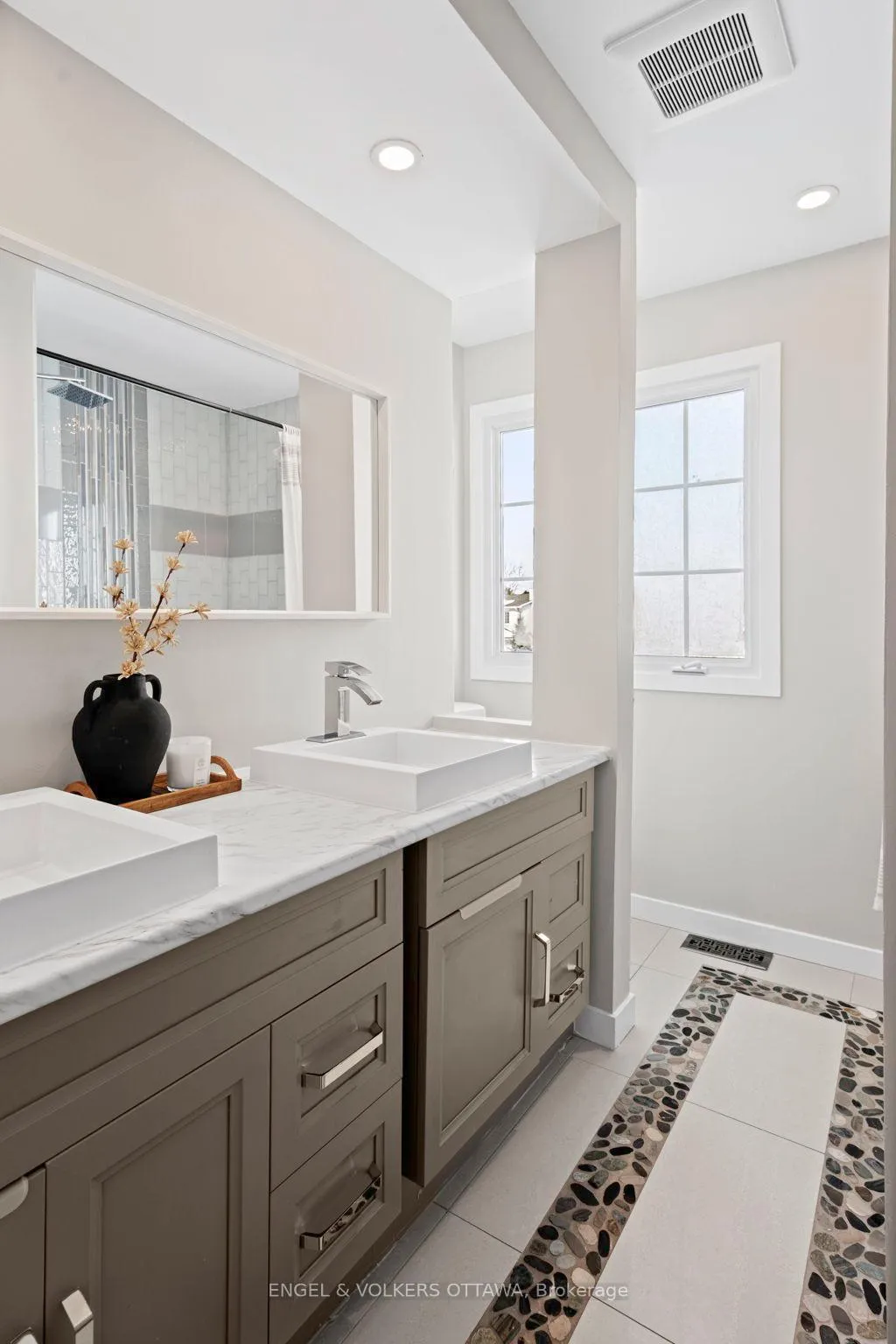 Photo 33 of 6346 Beausejour Drive, Ottawa, Chateauneuf — HOMEH