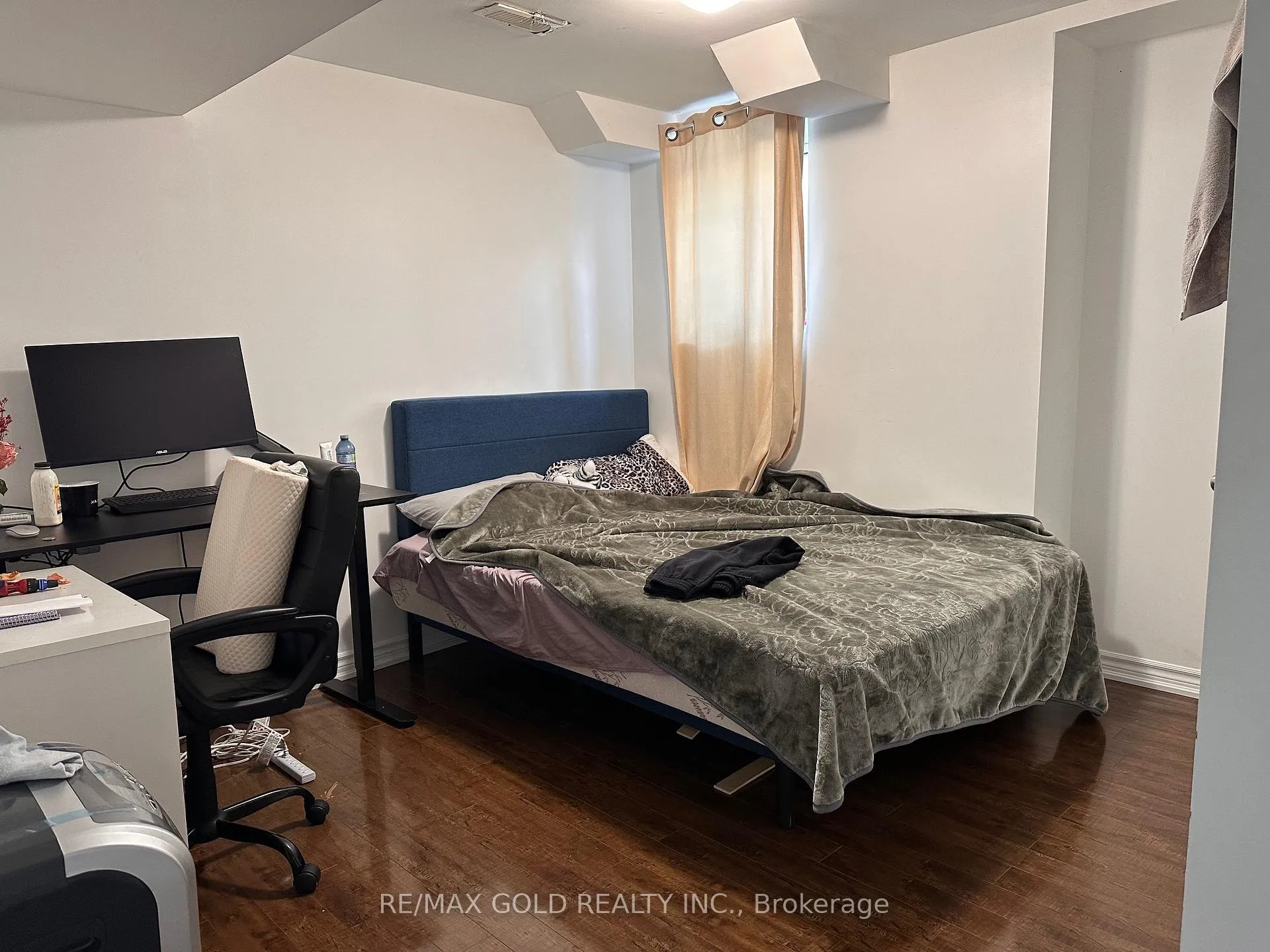 Photo 12 of 4 Libby Road, Brampton, Credit Valley — HOMEH