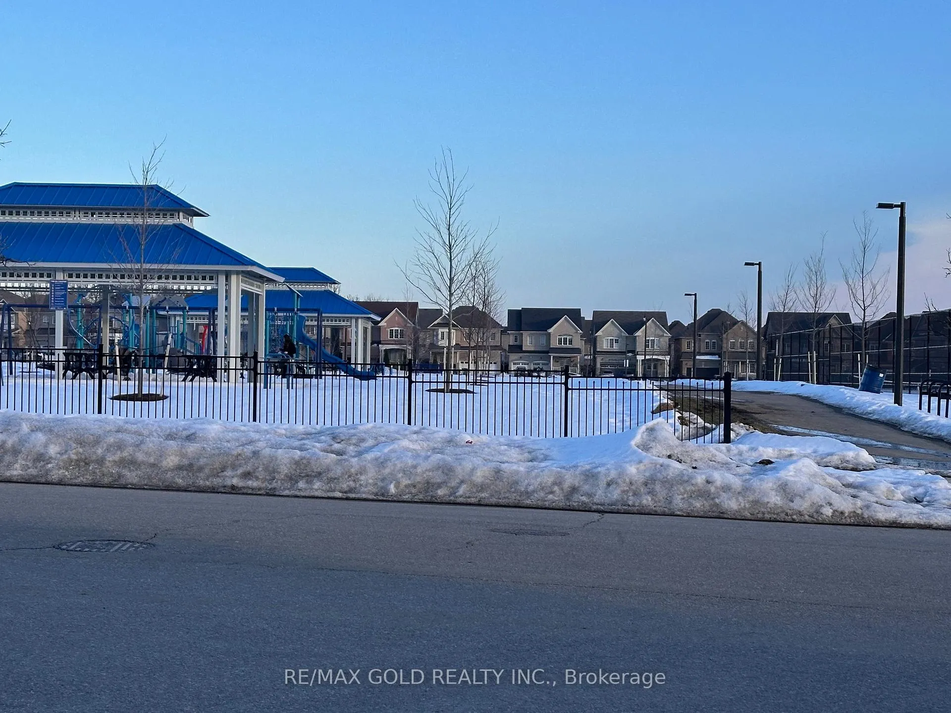 Photo 13 of 4 Libby Road, Brampton, Credit Valley — HOMEH