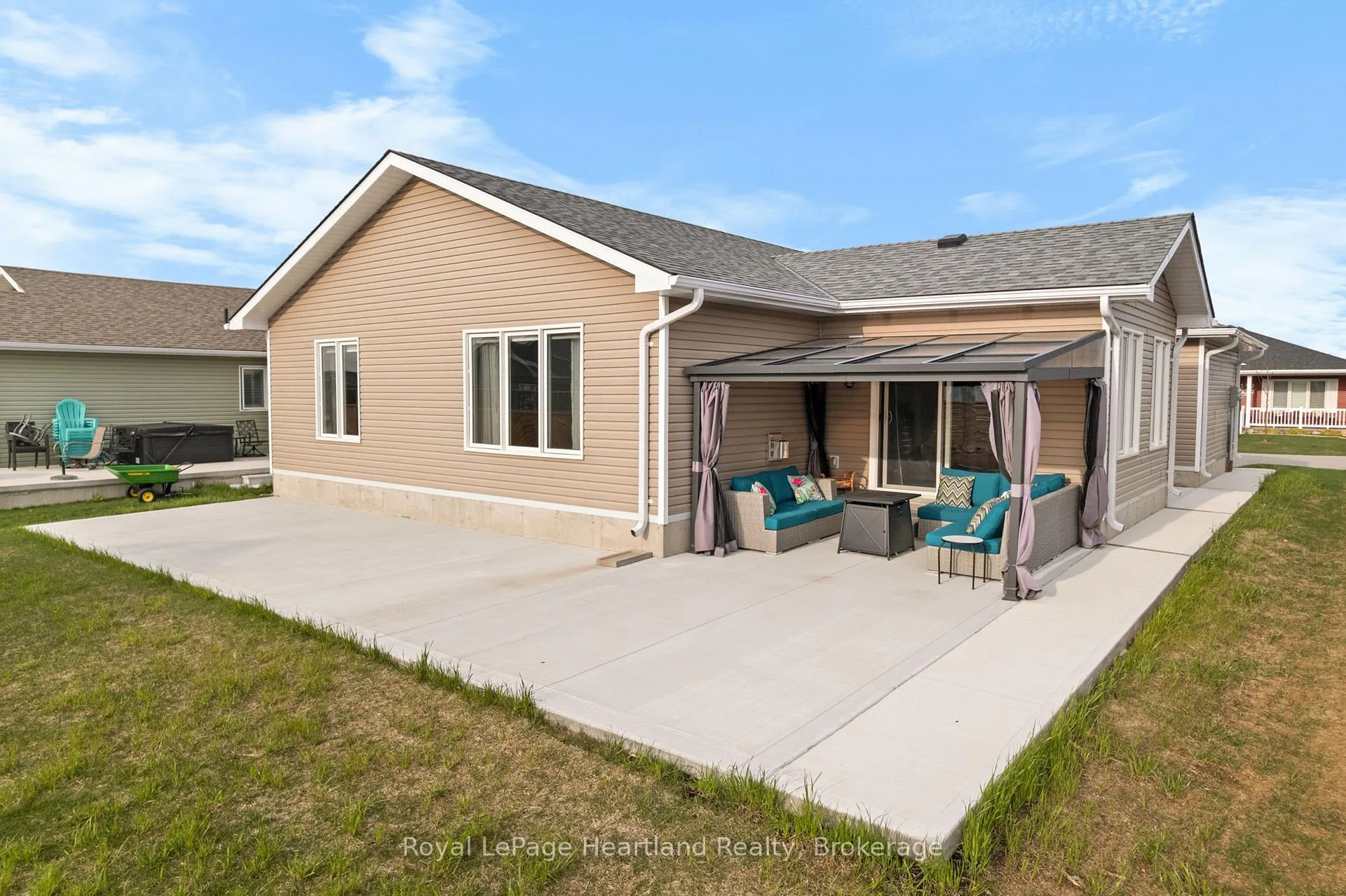 Photo of 140 Lake Breeze Drive