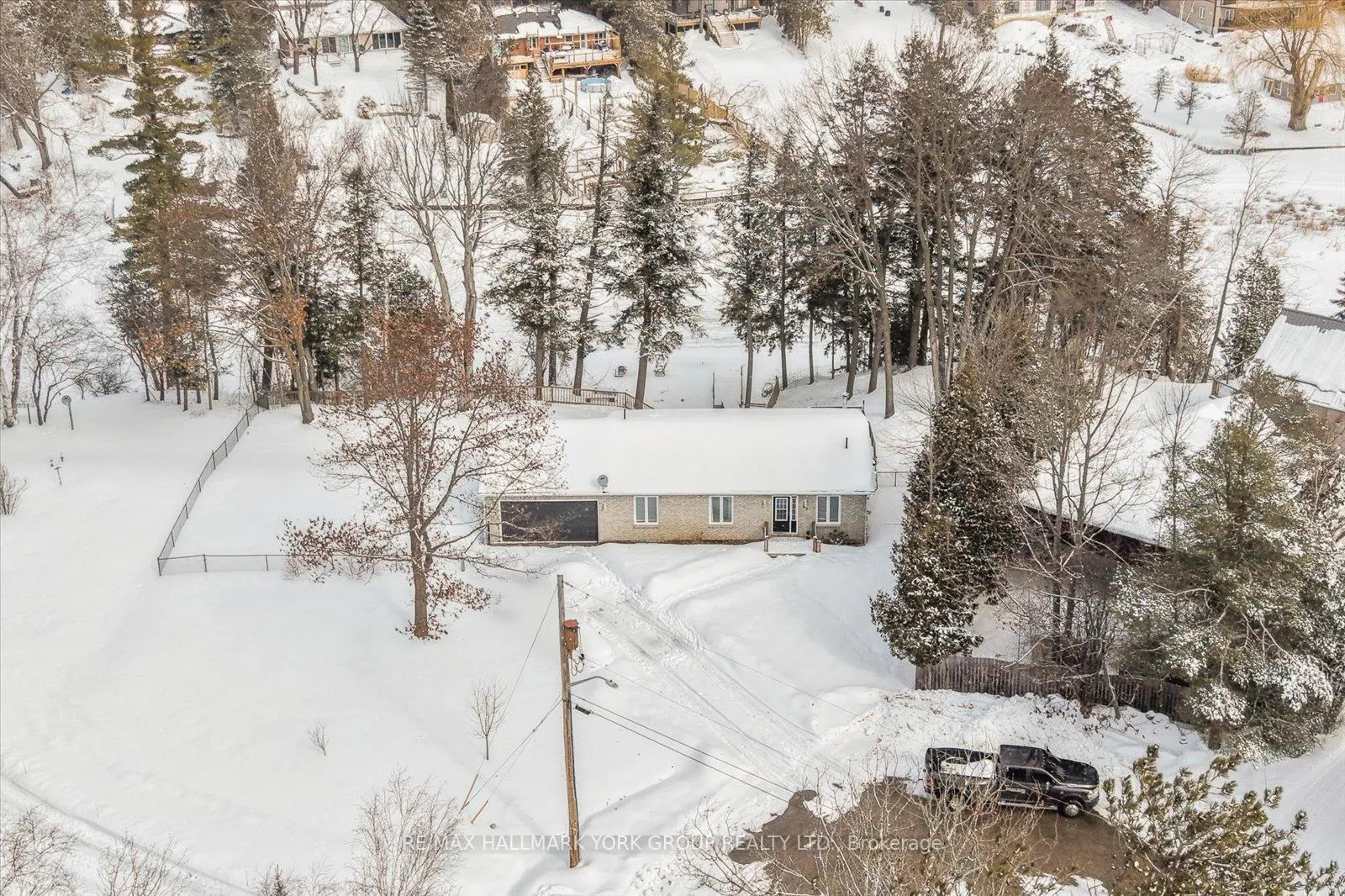 Photo 3 of 57 Halmar Park Road, Georgina, Pefferlaw — HOMEH