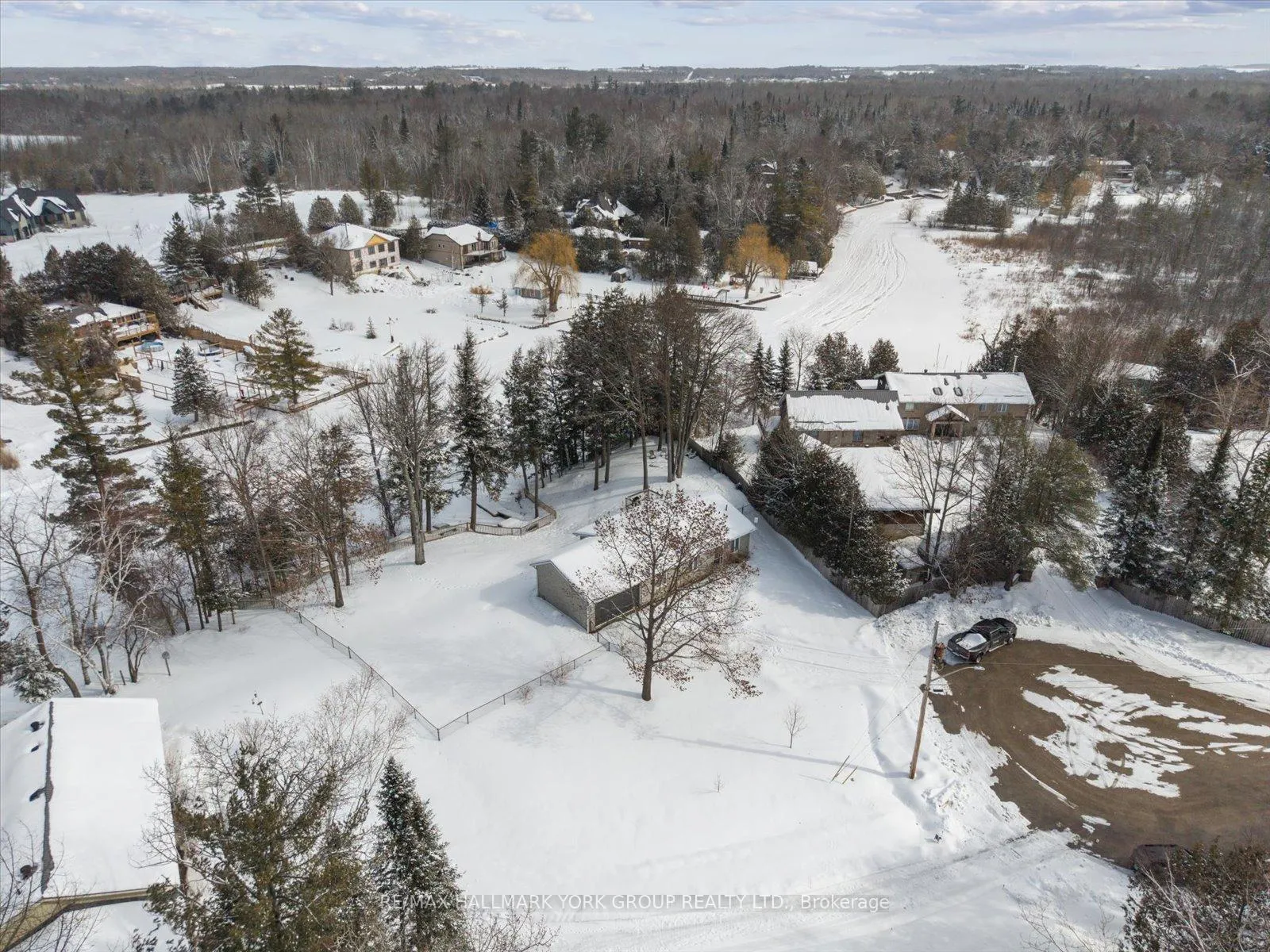 Photo 41 of 57 Halmar Park Road, Georgina, Pefferlaw — HOMEH