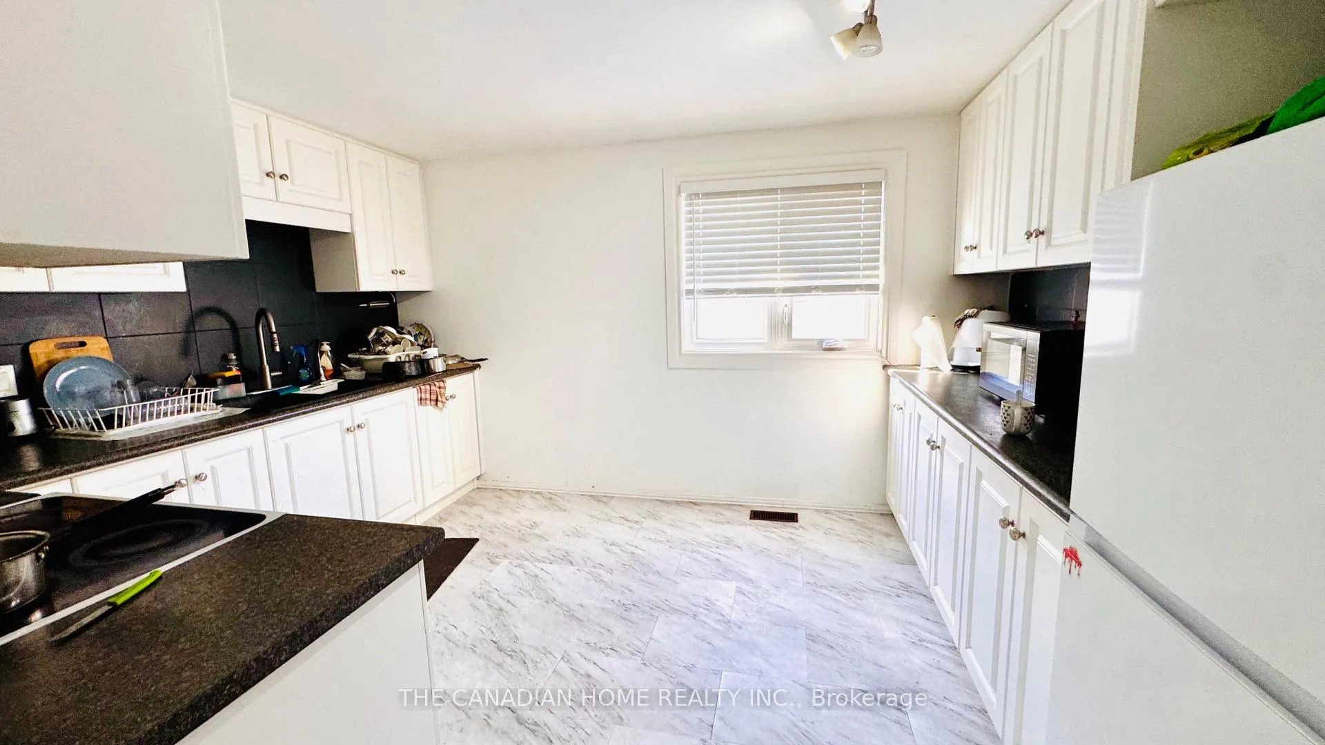 Photo 8 of 15 Cluthe Crescent, Kitchener — HOMEH