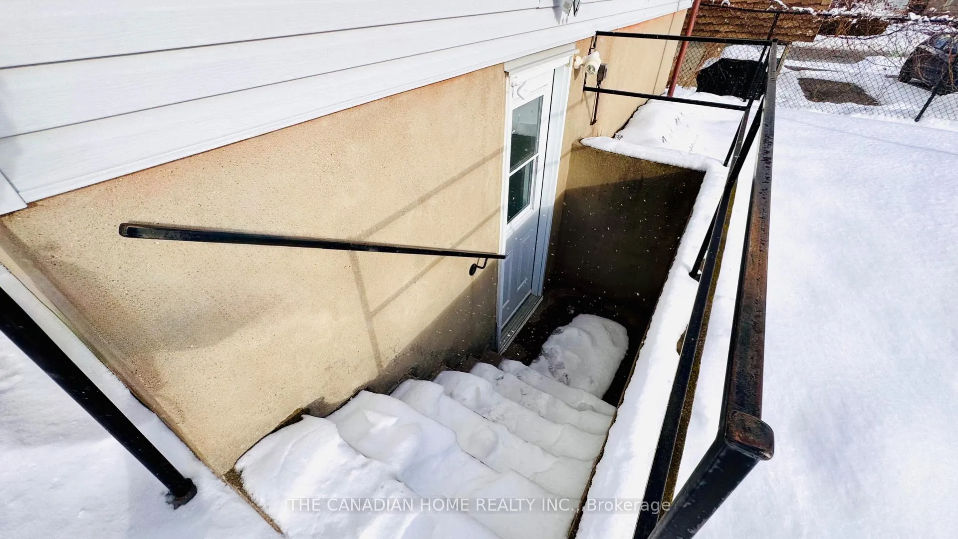Photo 18 of 15 Cluthe Crescent, Kitchener — HOMEH