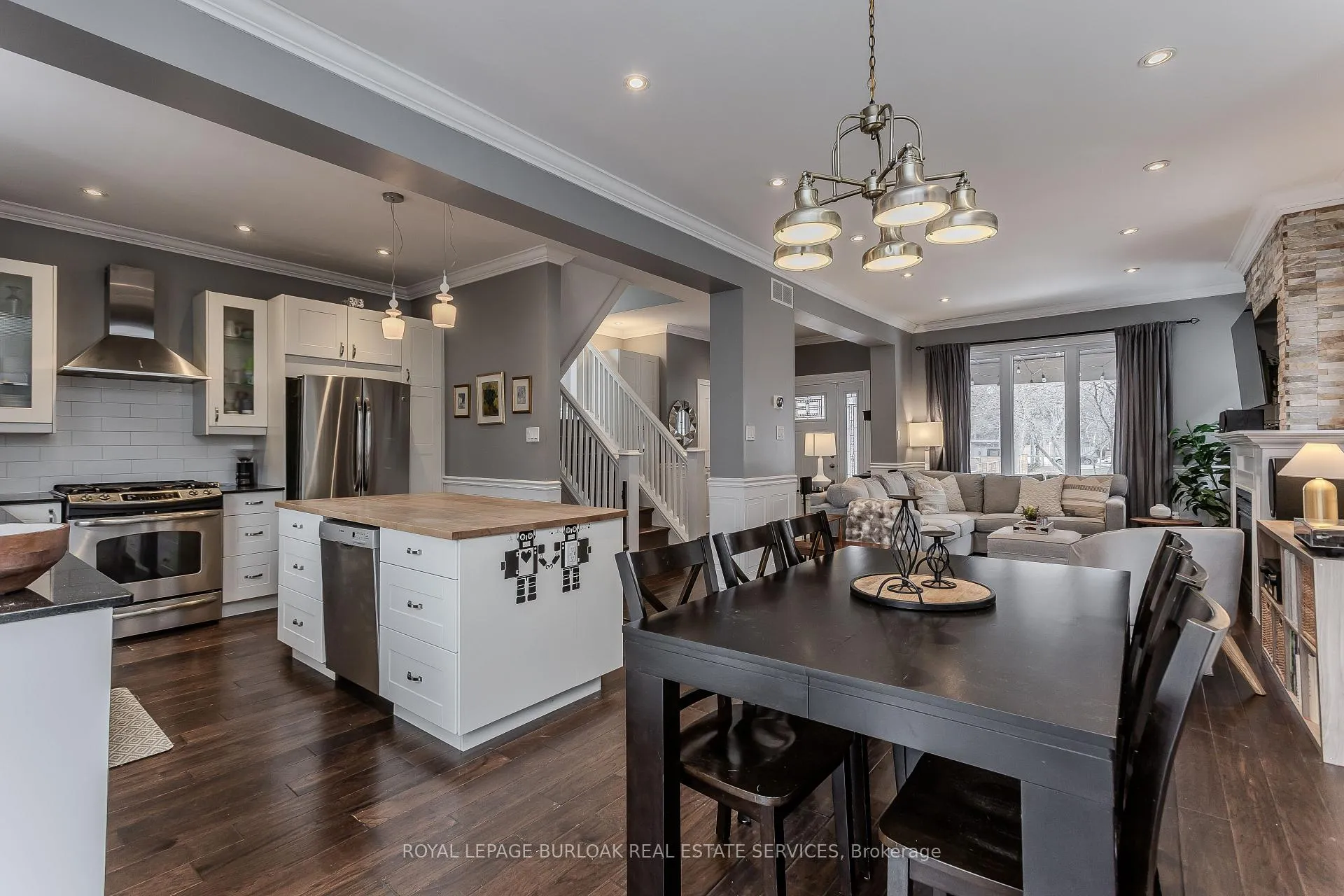 Photo 11 of 8 Mapleside Avenue, Hamilton, Kirkendall — HOMEH