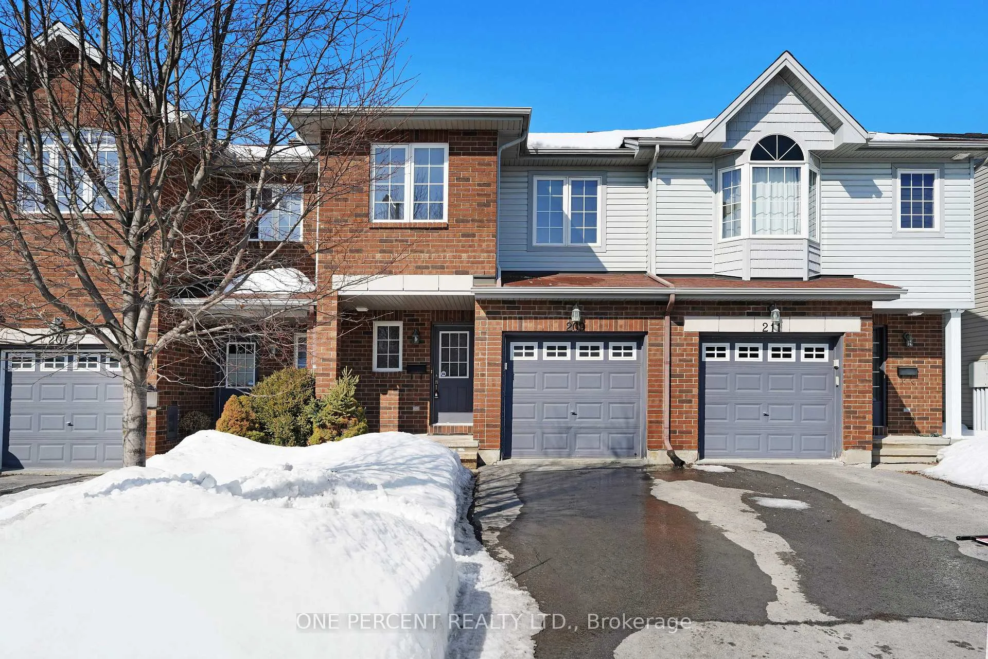 Front of 209 Rolling Meadow Crescent