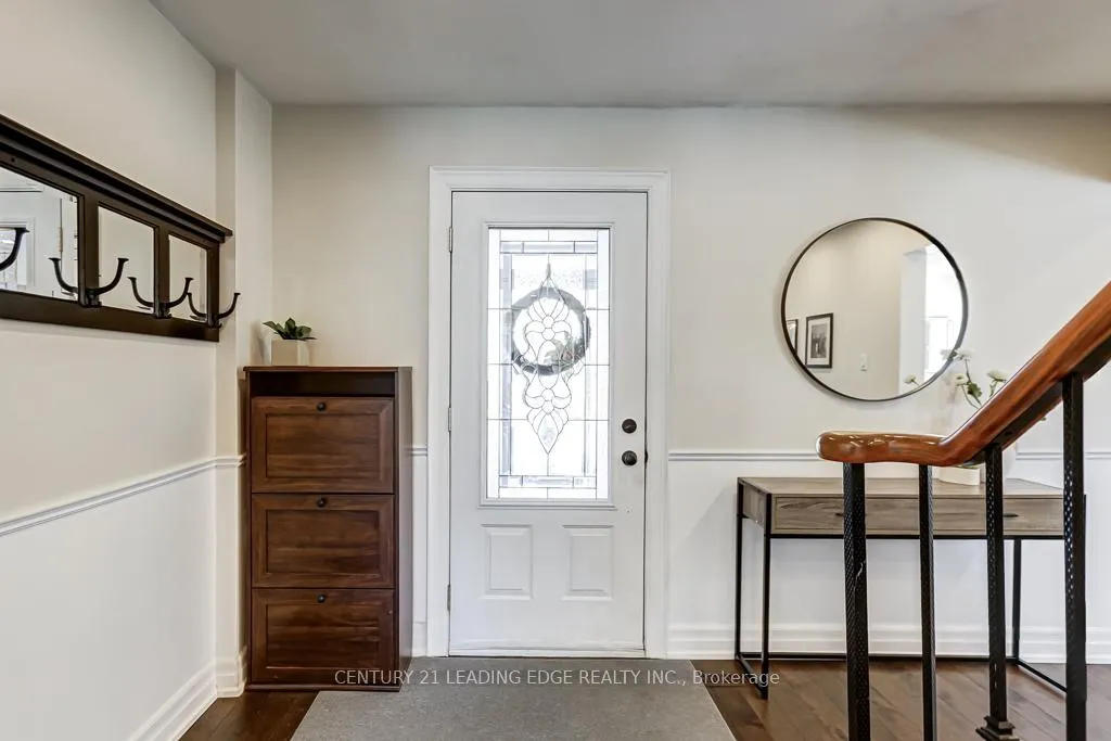 Photo 3 of 10 Empson Court, Ajax, South West — HOMEH