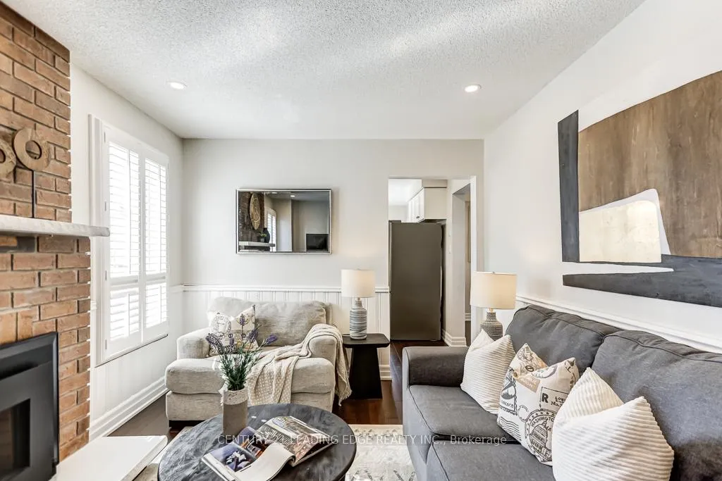 Photo 7 of 10 Empson Court, Ajax, South West — HOMEH