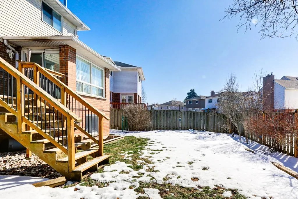 Photo 37 of 10 Empson Court, Ajax, South West — HOMEH