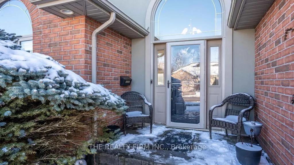 Photo 3 of 140 Landon Lane, Central Elgin, Belmont — HOMEH