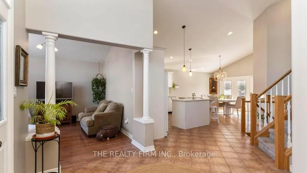 Photo 5 of 140 Landon Lane, Central Elgin, Belmont — HOMEH