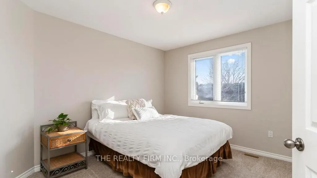 Photo 22 of 140 Landon Lane, Central Elgin, Belmont — HOMEH