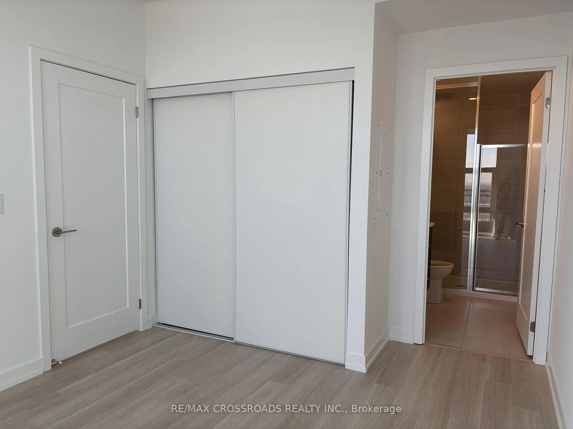 Photo 5 of Unit 1606, 9751 Markham Road, Markham, Greensborough — HOMEH