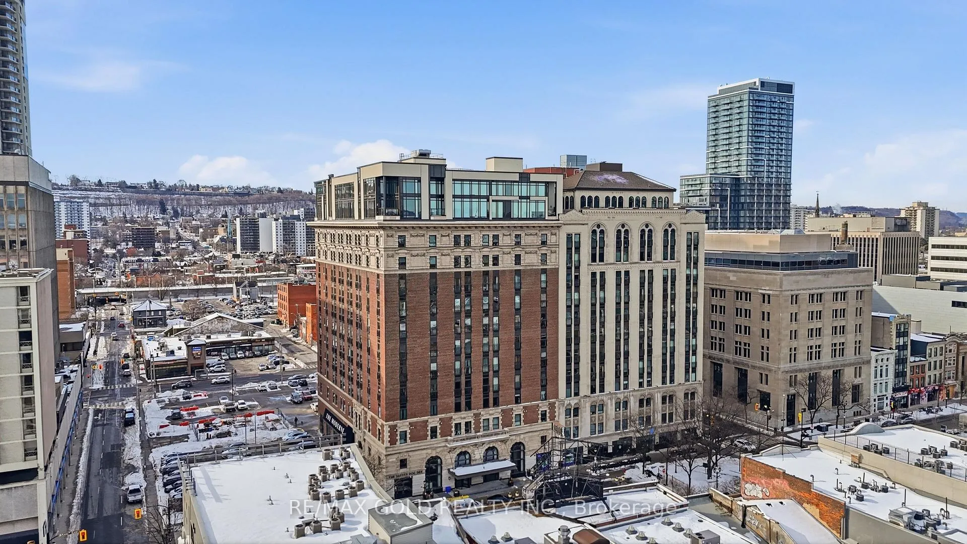 Front of Unit 305, 112 King Street E