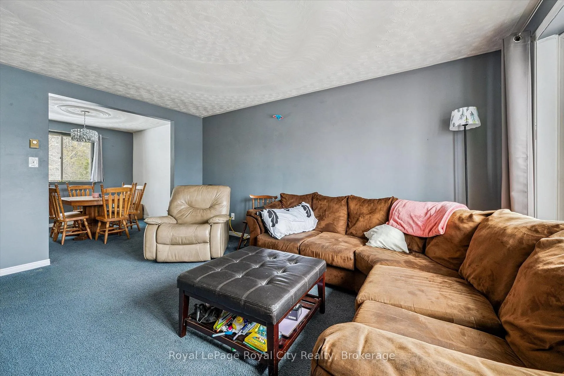 Photo 5 of 668 Edinburgh Road S, Guelph, Kortright West — HOMEH