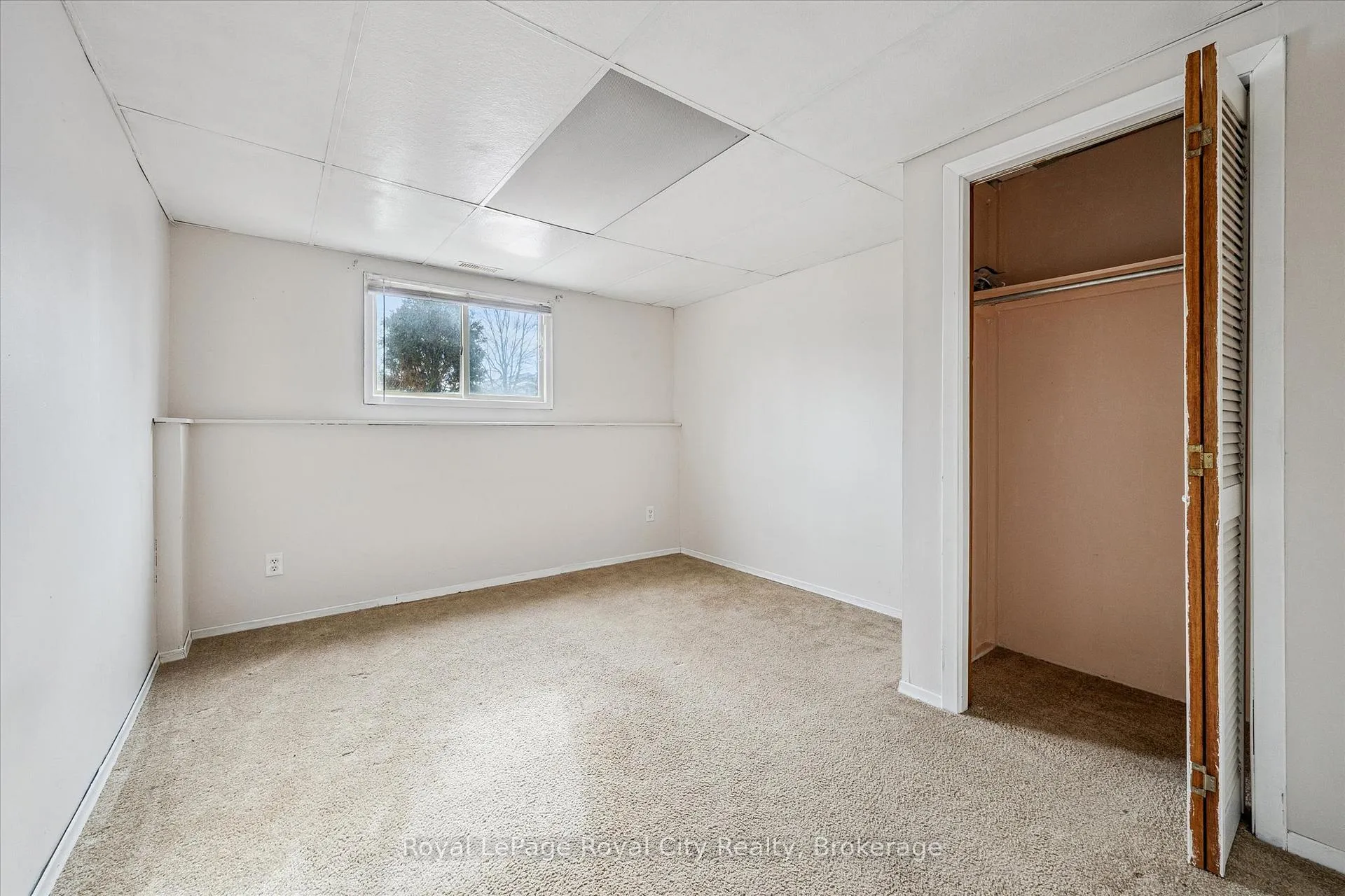 Photo 20 of 668 Edinburgh Road S, Guelph, Kortright West — HOMEH