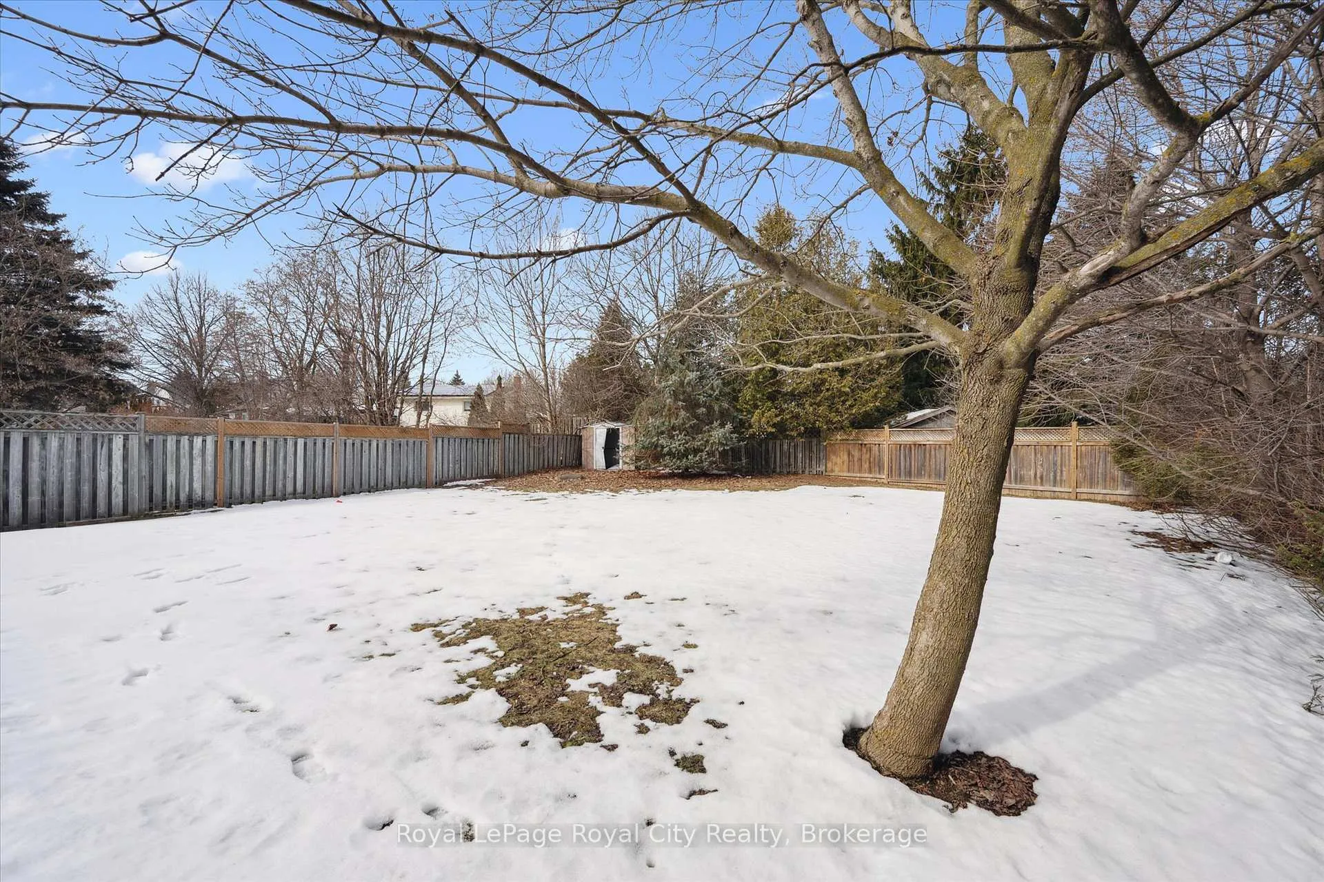 Photo 27 of 668 Edinburgh Road S, Guelph, Kortright West — HOMEH