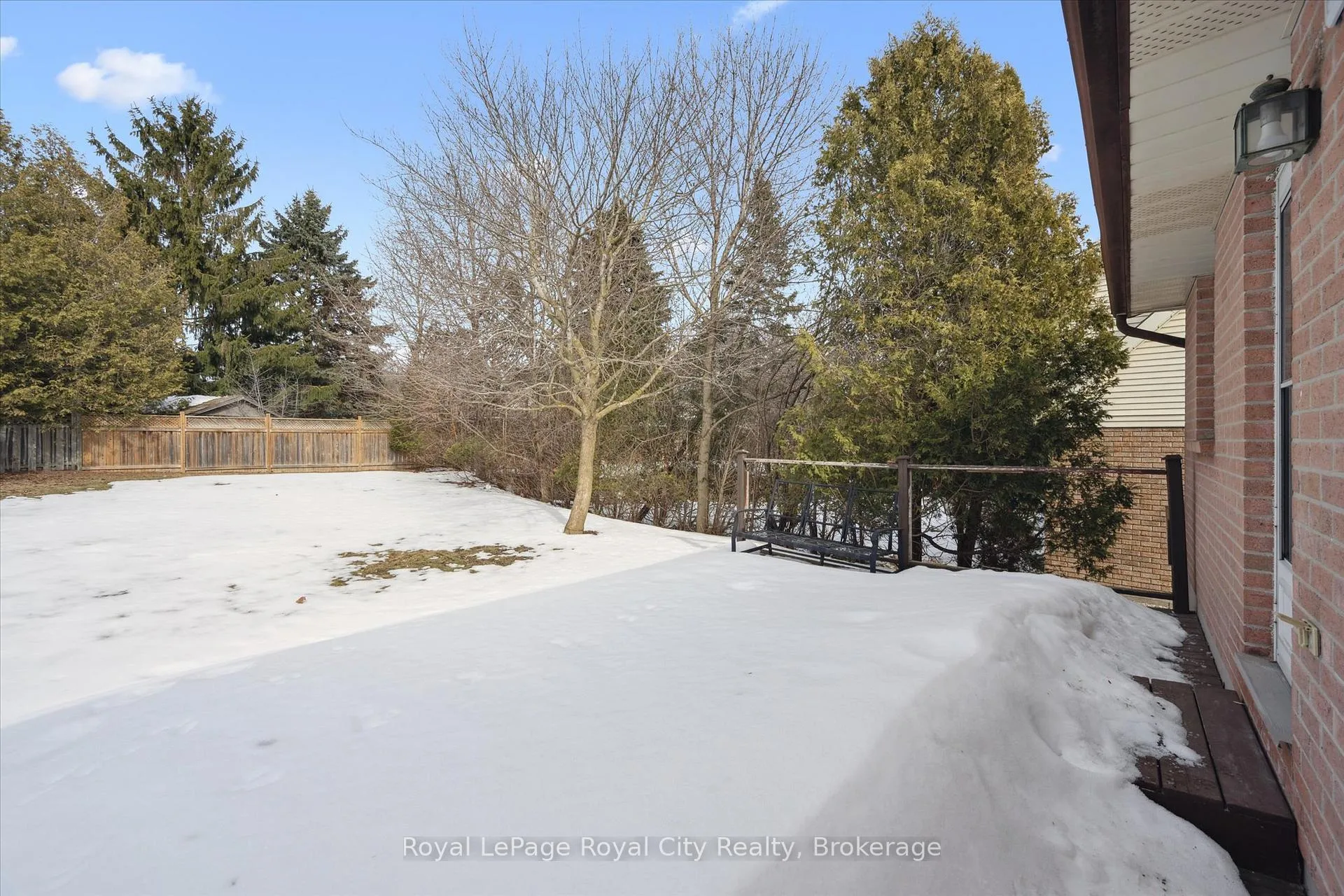 Photo 28 of 668 Edinburgh Road S, Guelph, Kortright West — HOMEH