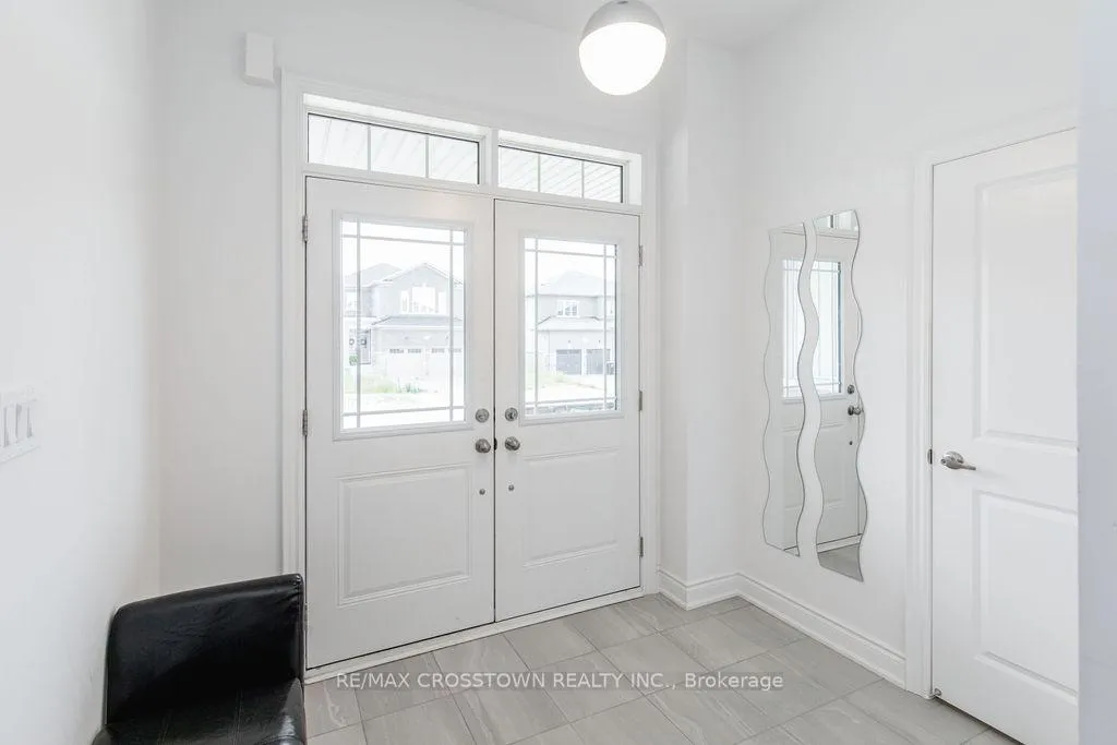 Photo 4 of 11 Middleton Drive, Wasaga Beach — HOMEH
