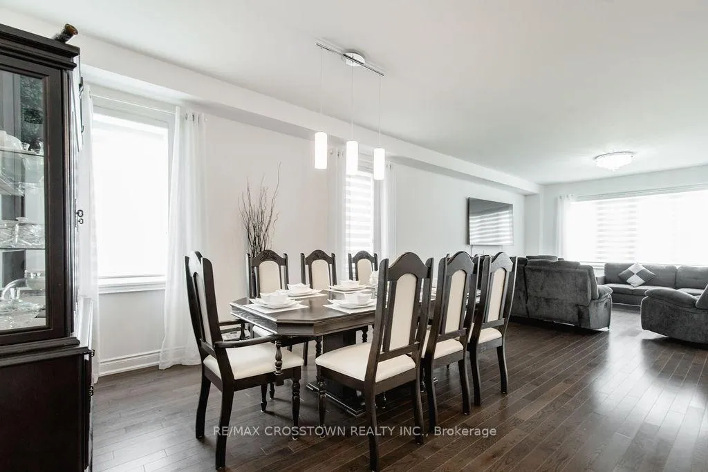 Photo 9 of 11 Middleton Drive, Wasaga Beach — HOMEH