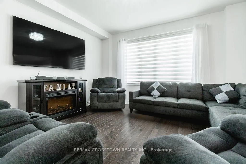 Photo 10 of 11 Middleton Drive, Wasaga Beach — HOMEH