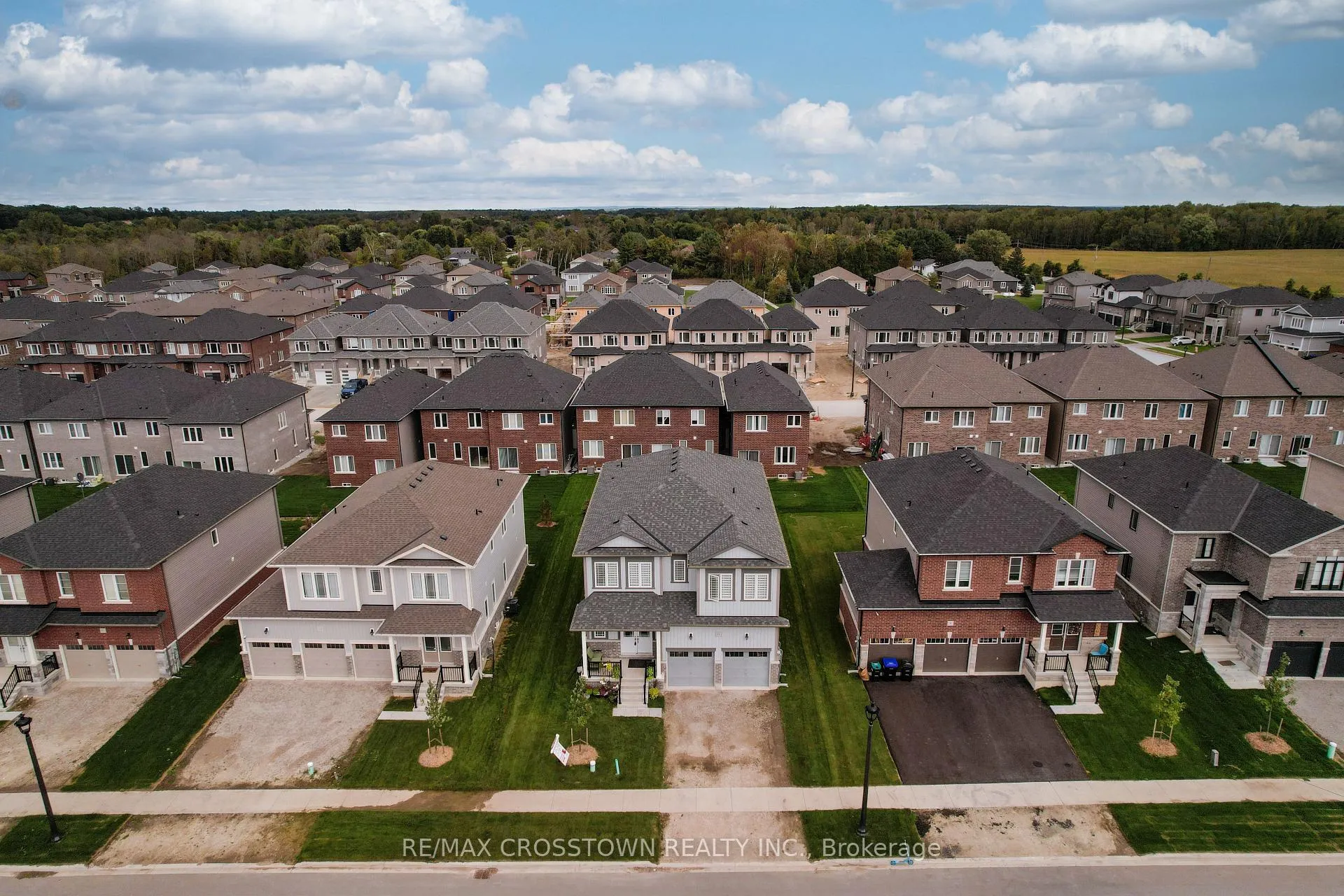 Photo 44 of 11 Middleton Drive, Wasaga Beach — HOMEH