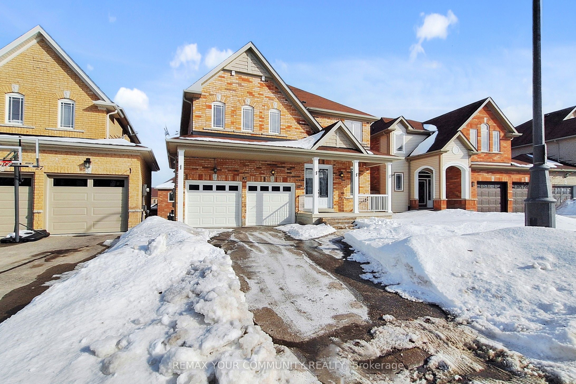 Front of Unit Upper Level, 25 Bache Avenue