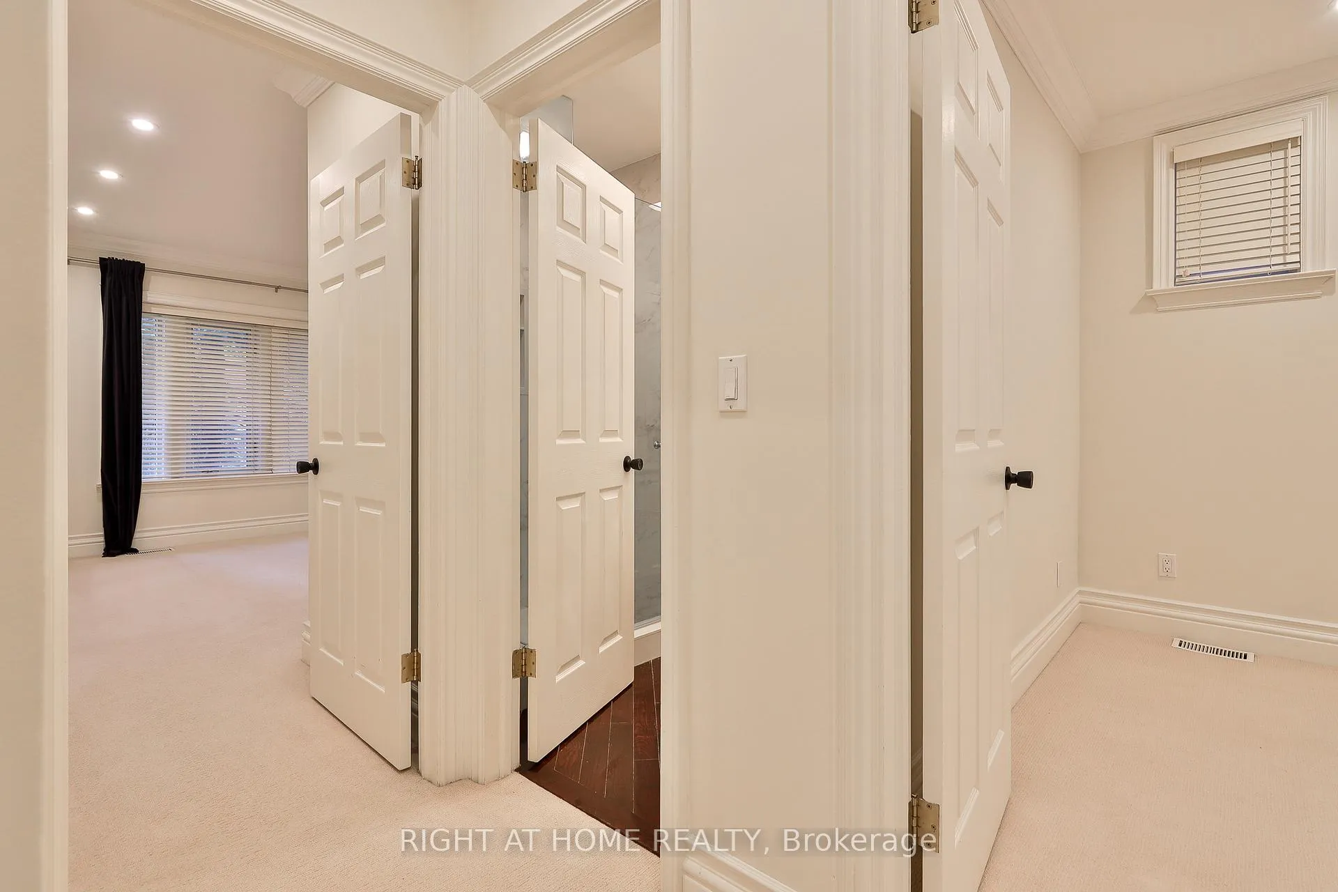 Photo 16 of Unit Main, 119 Chaplin Crescent, Toronto, Yonge-Eglinton — HOMEH
