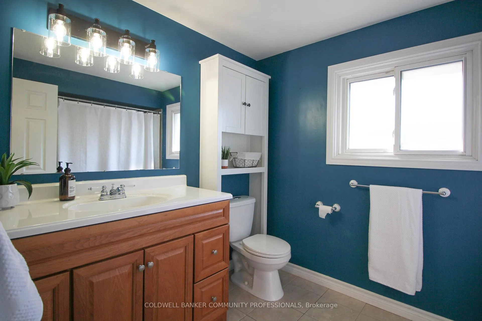 Photo 18 of 918 Upper Ottawa Street, Hamilton, Berrisfield — HOMEH