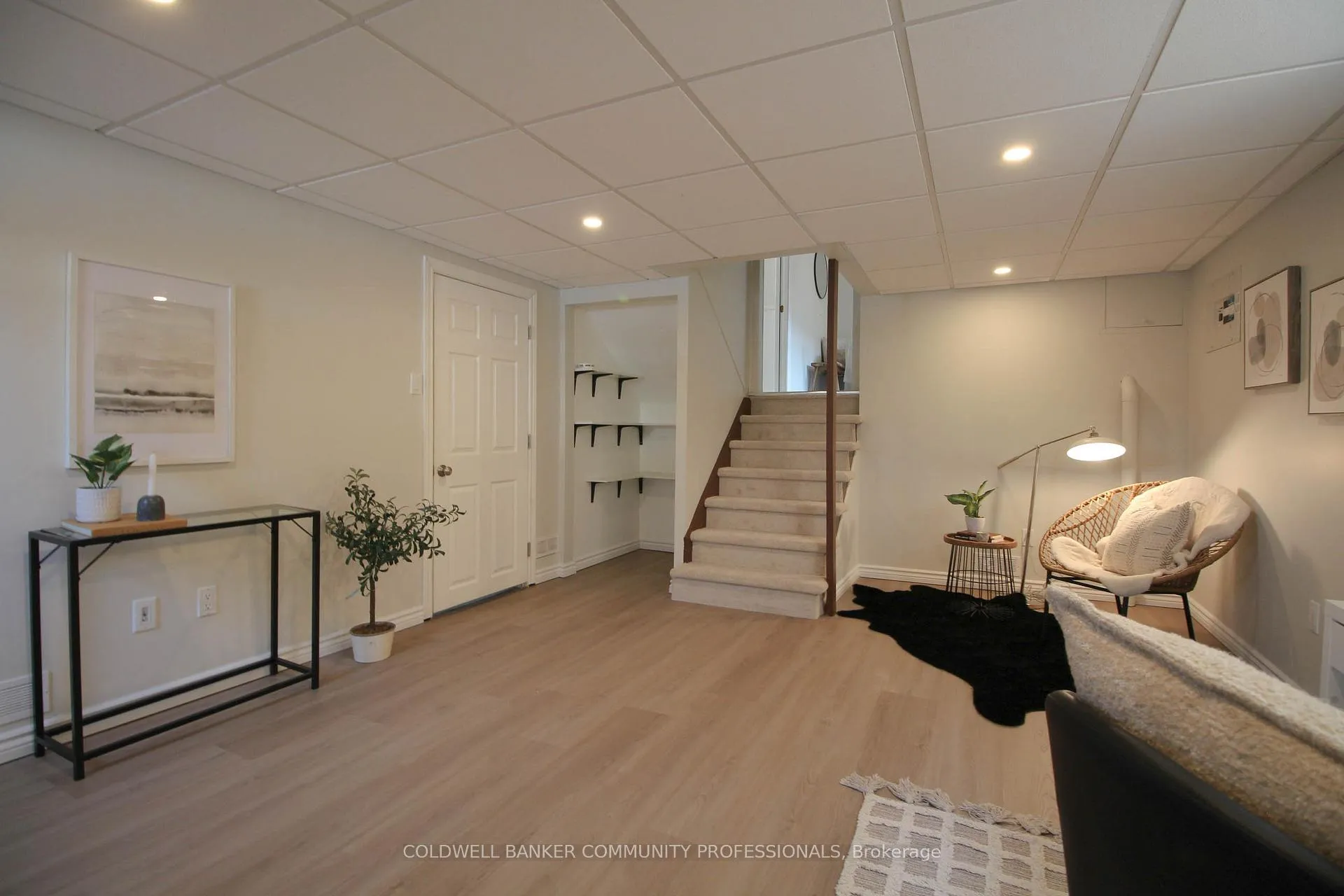 Photo 21 of 918 Upper Ottawa Street, Hamilton, Berrisfield — HOMEH