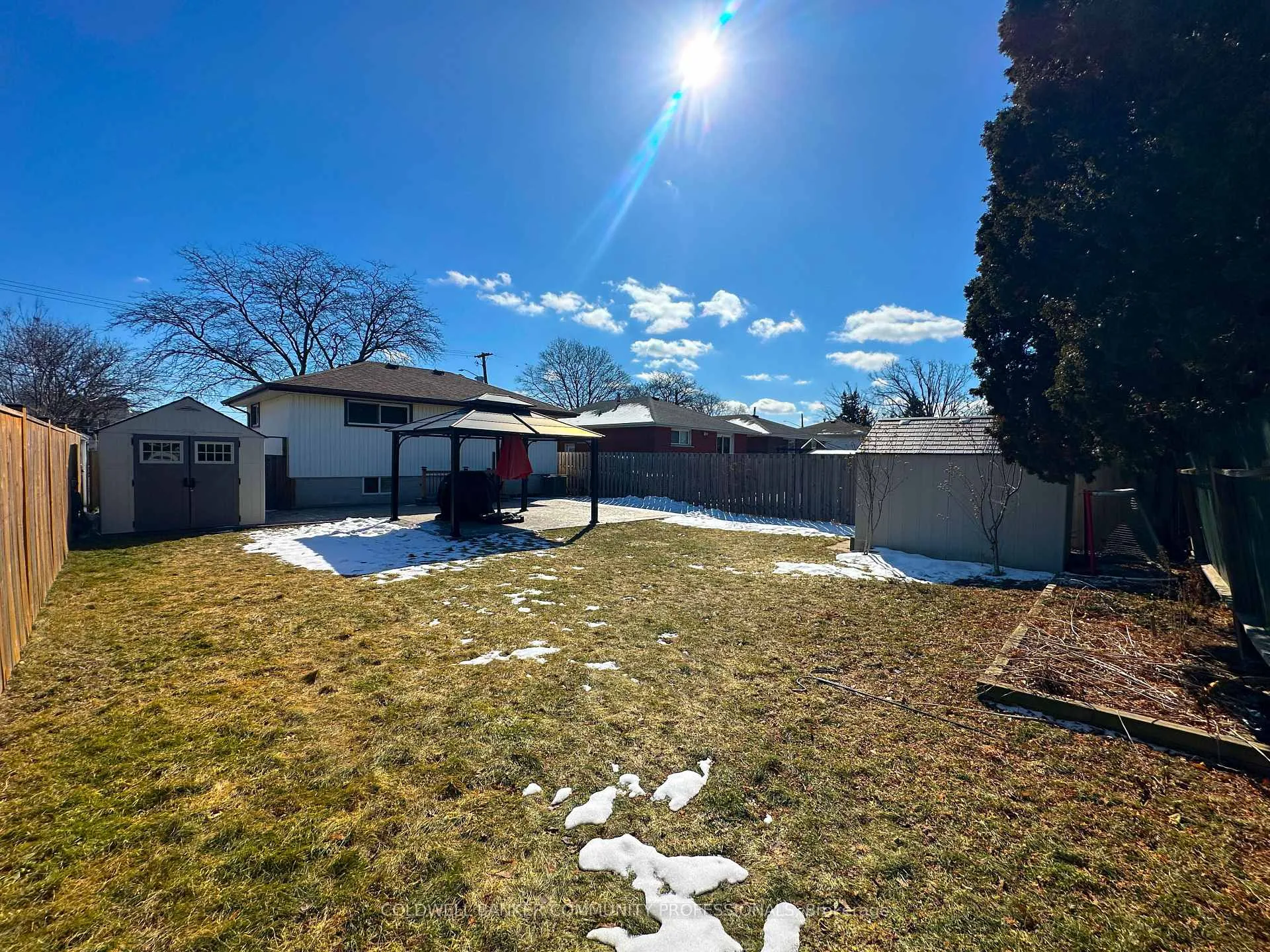 Photo 32 of 918 Upper Ottawa Street, Hamilton, Berrisfield — HOMEH