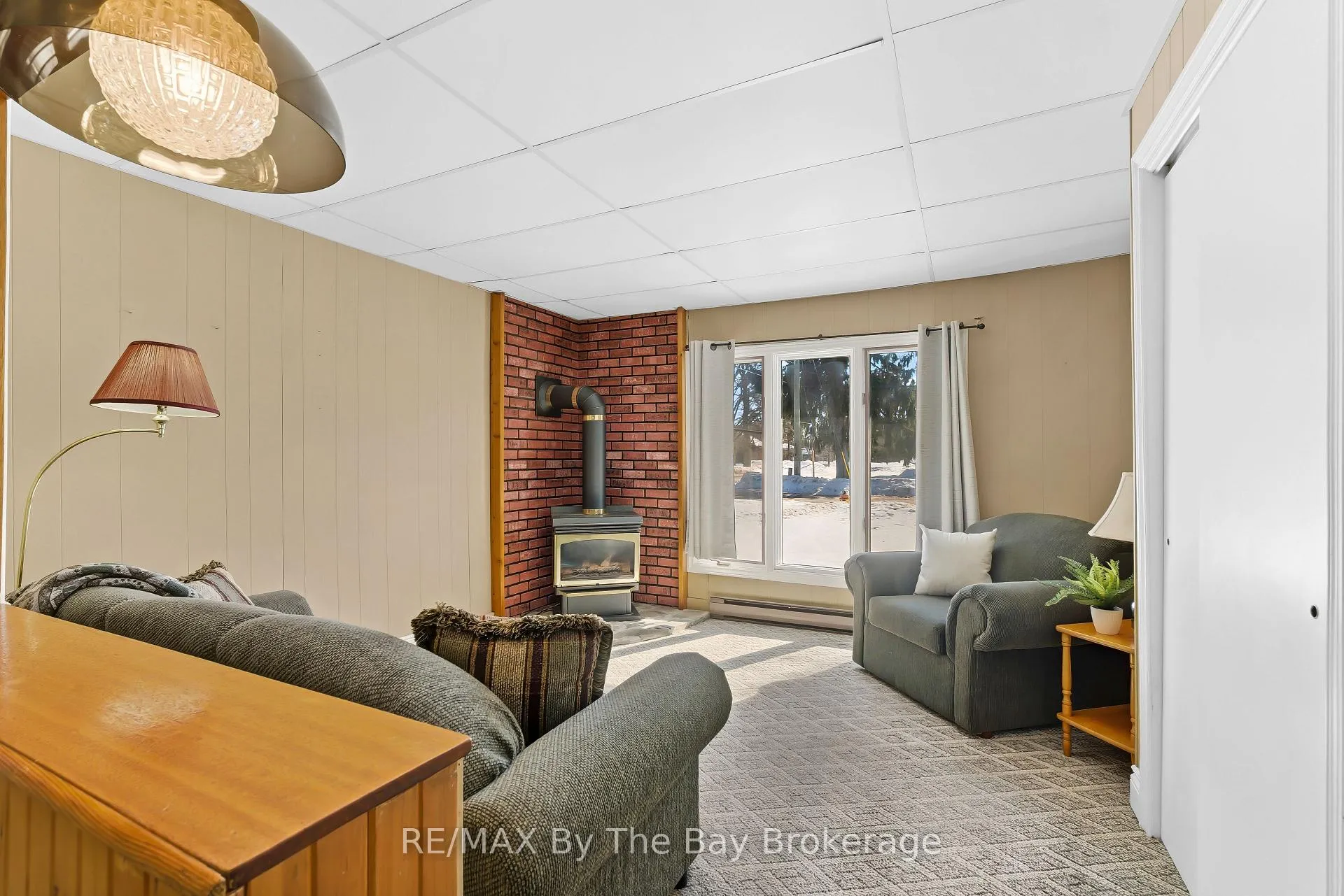 Photo 11 of 10 Wellington Street E, Clearview, Creemore — HOMEH