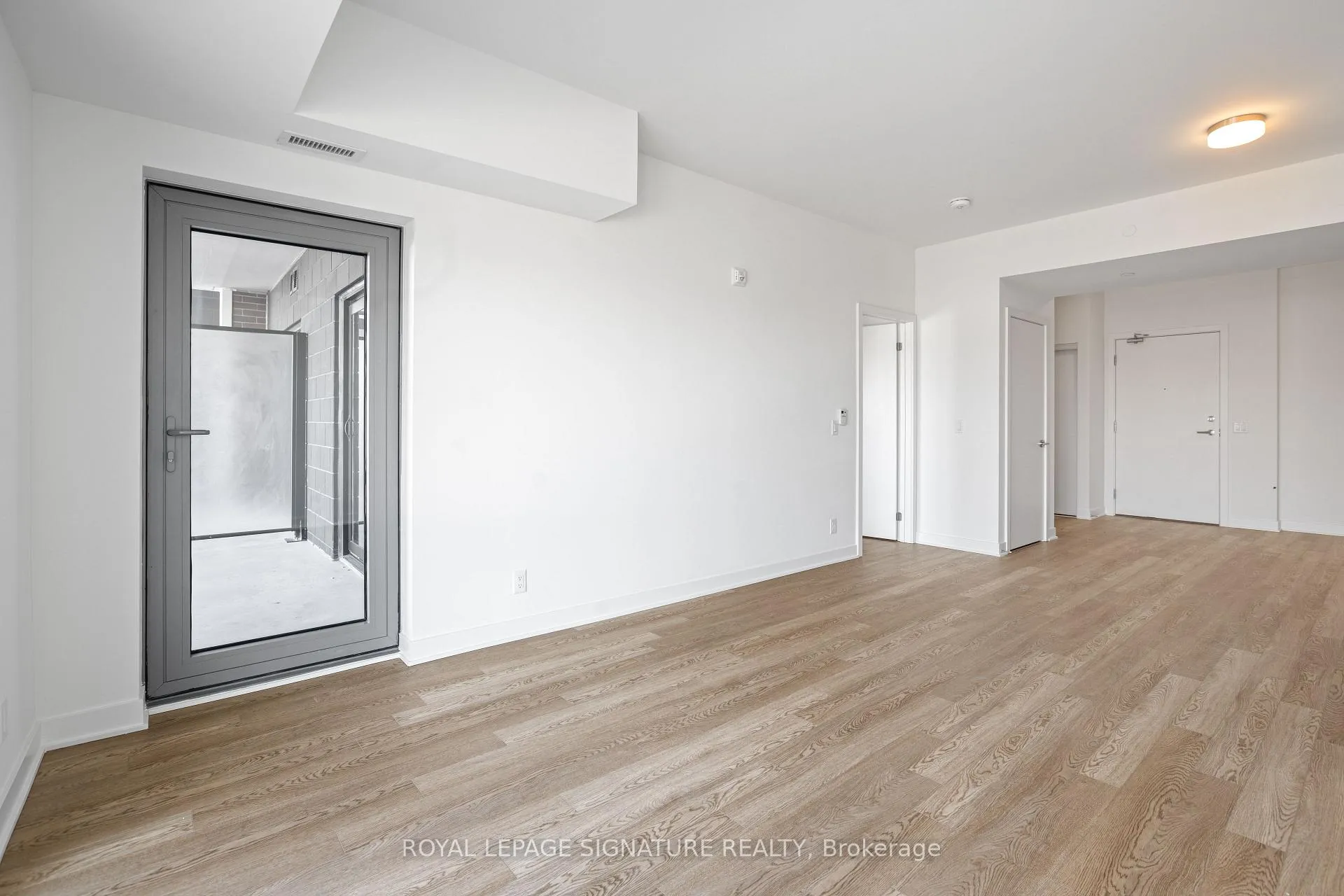 Photo 16 of Unit 416, 51 Clarington Boulevard, Clarington, Bowmanville — HOMEH