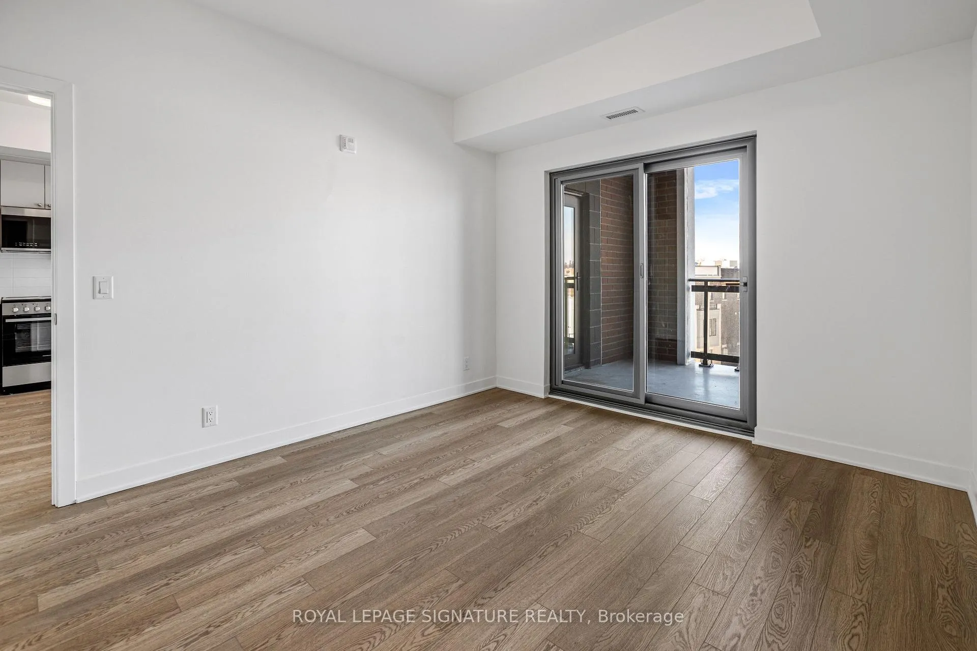 Photo 22 of Unit 416, 51 Clarington Boulevard, Clarington, Bowmanville — HOMEH
