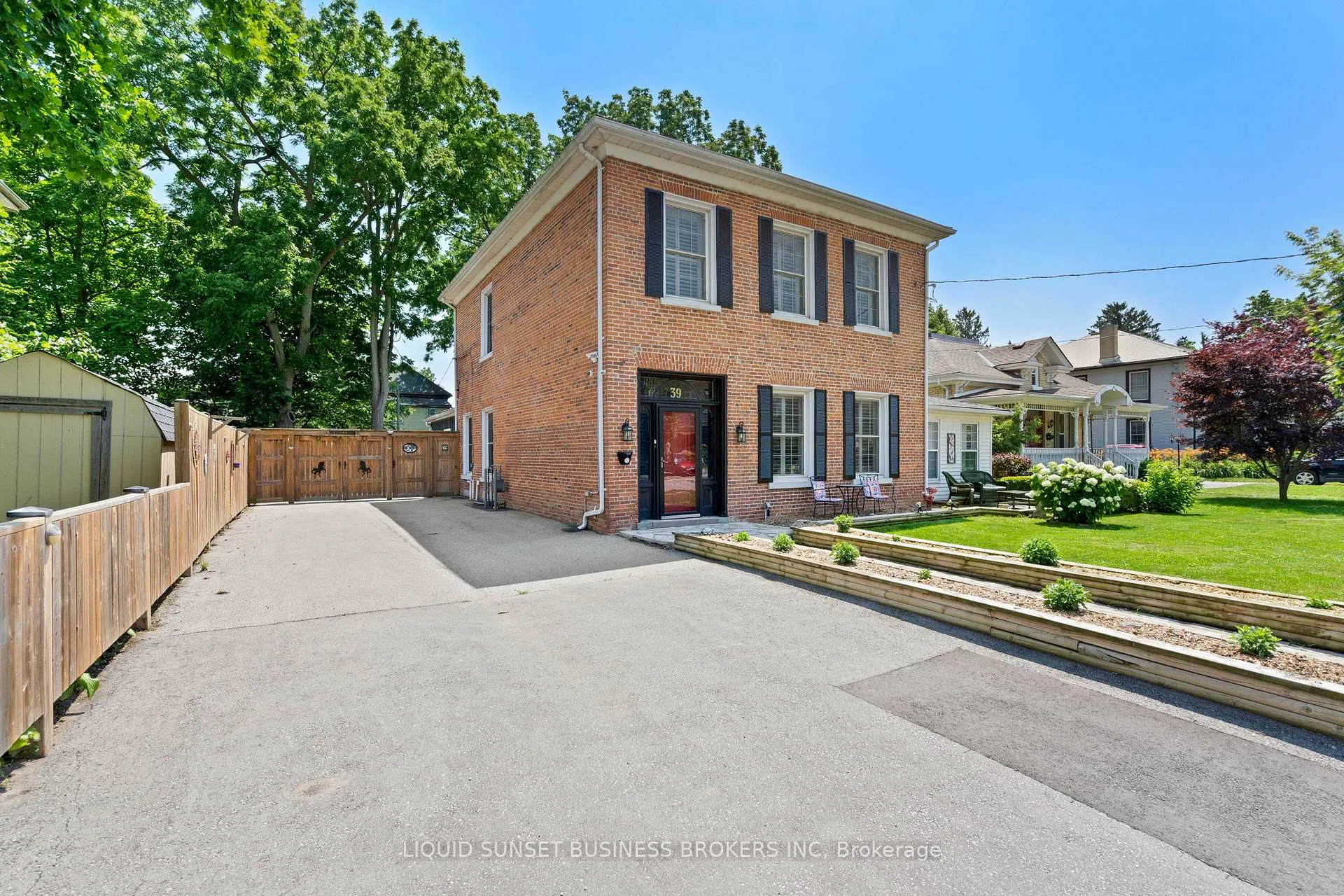 Photo 1 of 39 William Street, St. Thomas — HOMEH